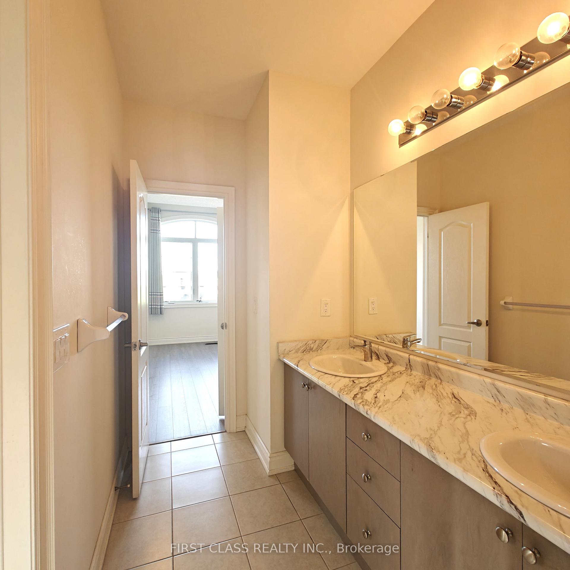 Photo 14 of 1538 Devine Point, Milton, Ford — HOMEH