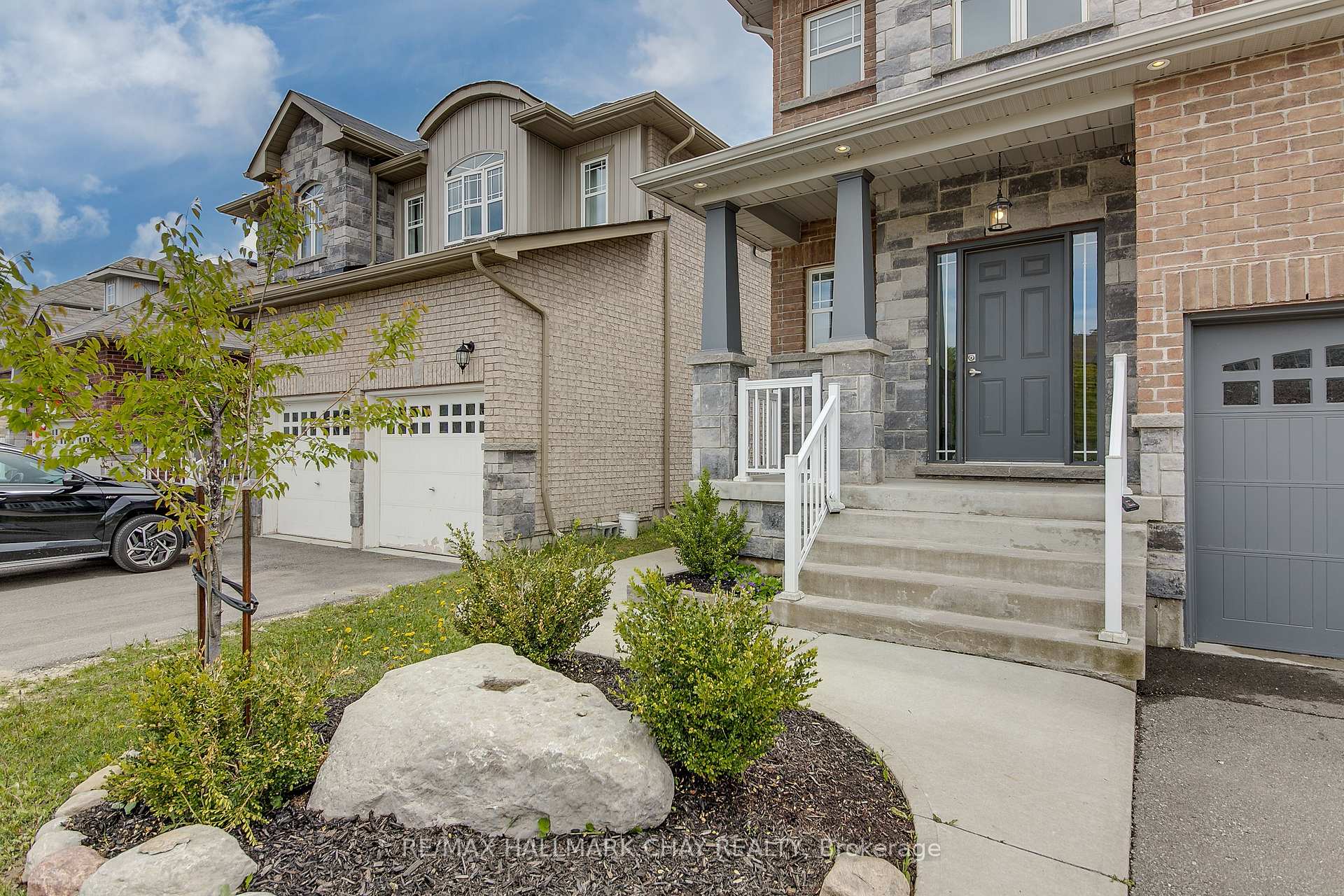 Photo 3 of 2987 Stoneridge Boulevard, Orillia — HOMEH