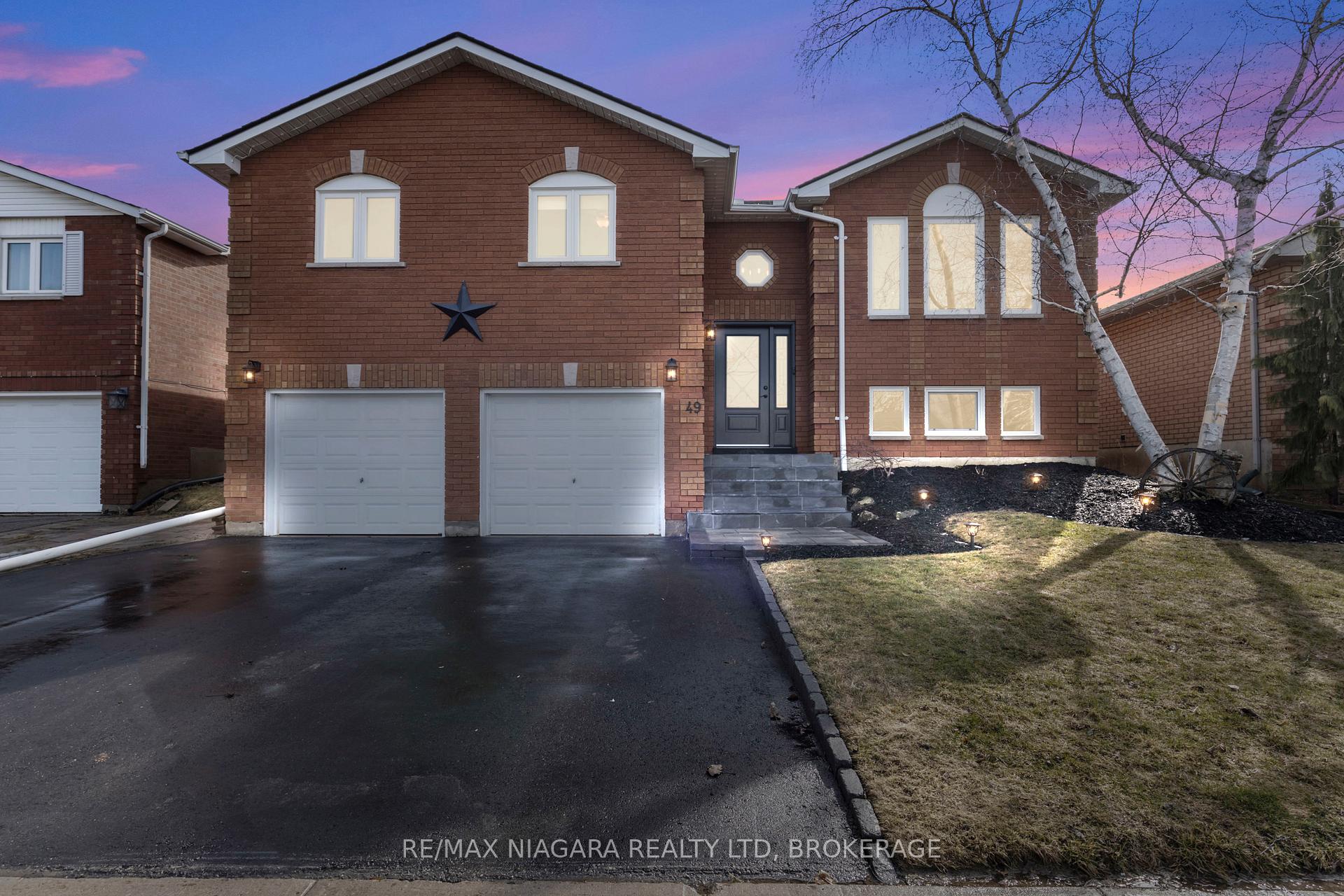 Photo 1 of 49 Metcalf Crescent, New Tecumseth, Tottenham — HOMEH