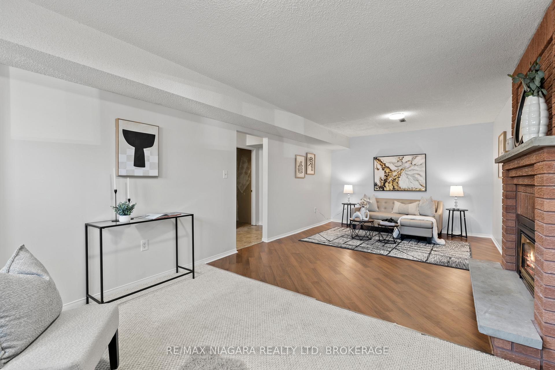 Photo 14 of 49 Metcalf Crescent, New Tecumseth, Tottenham — HOMEH