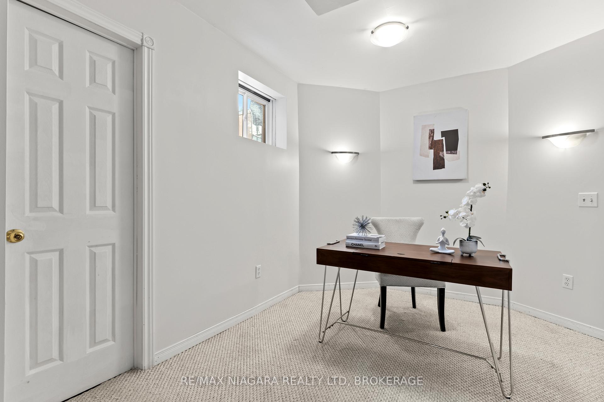 Photo 21 of 49 Metcalf Crescent, New Tecumseth, Tottenham — HOMEH