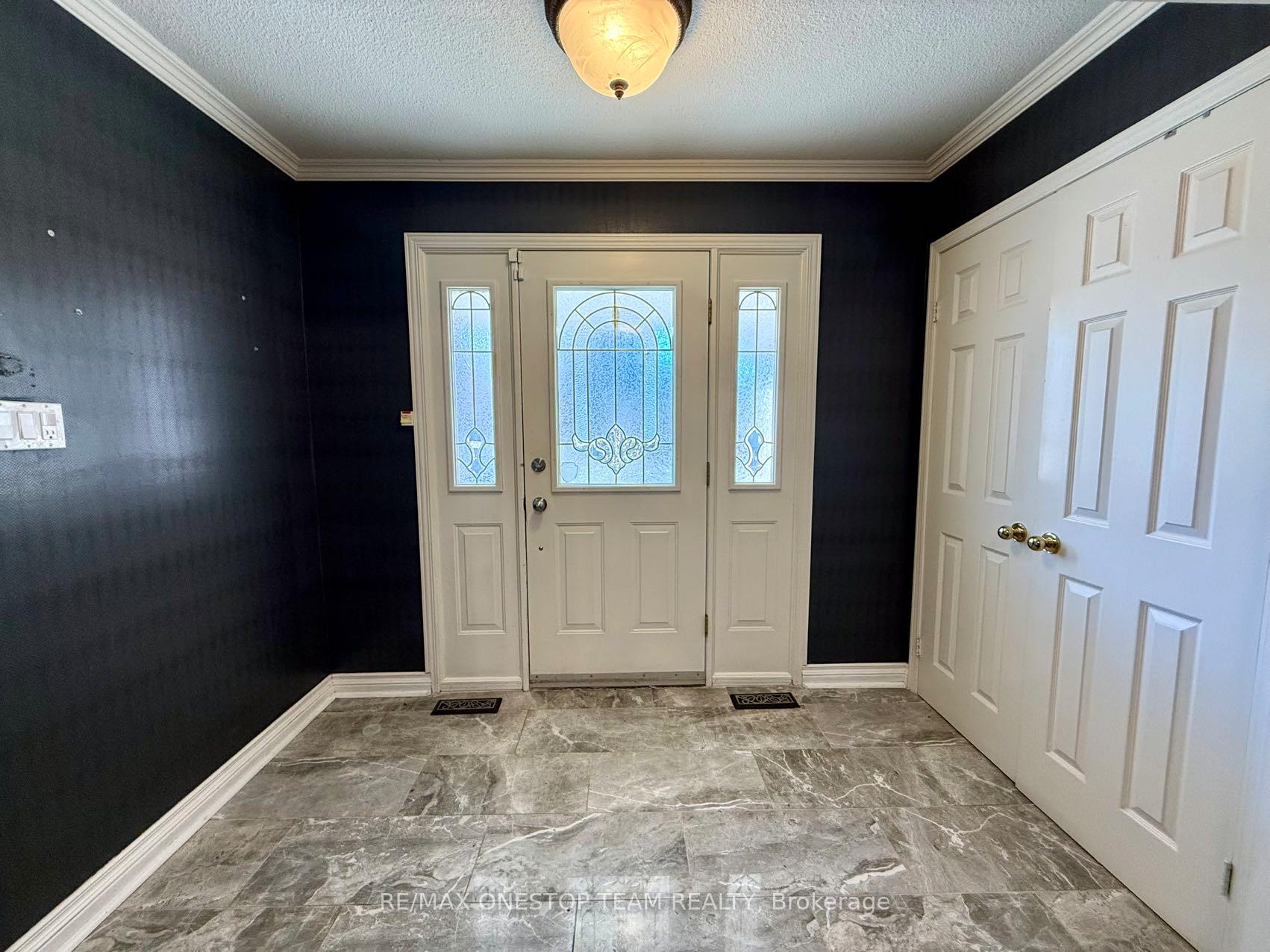 Photo 5 of 104 Willowbrook Road, Markham, Aileen-Willowbrook — HOMEH