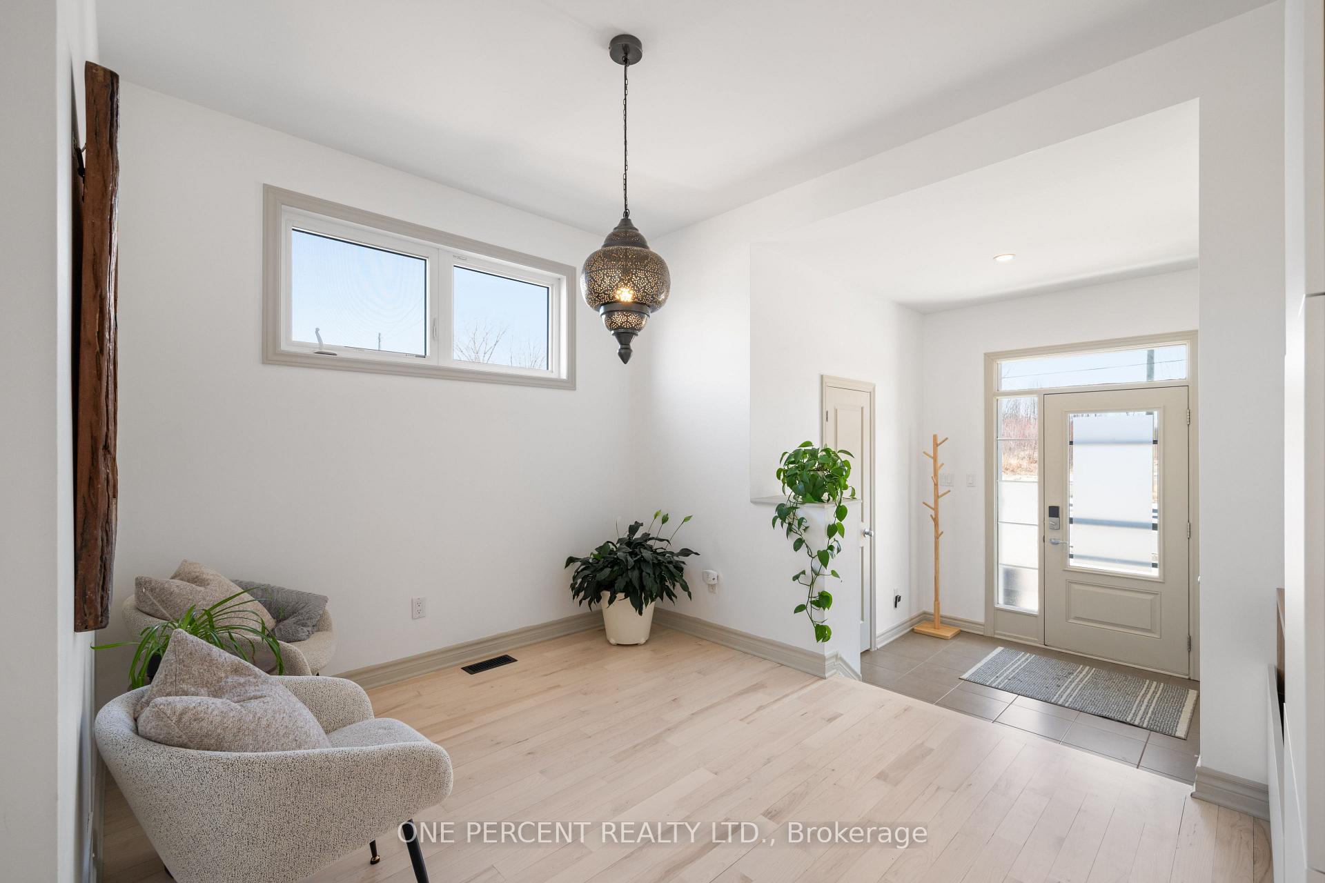 Photo 5 of 6367 Renaud Road, Ottawa, Mer Bleue/Bradley Estates/Anderson Park — HOMEH