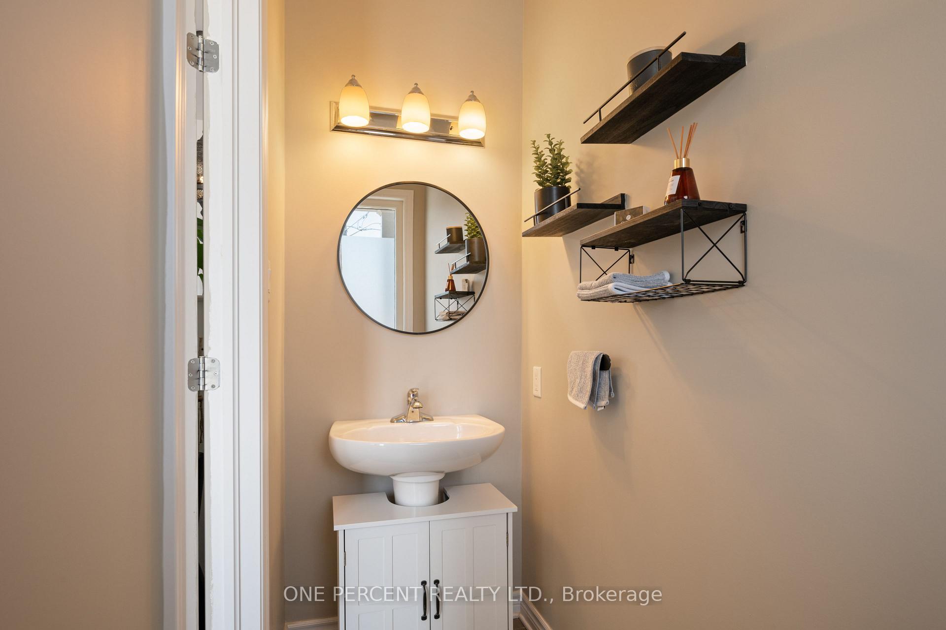 Photo 7 of 6367 Renaud Road, Ottawa, Mer Bleue/Bradley Estates/Anderson Park — HOMEH
