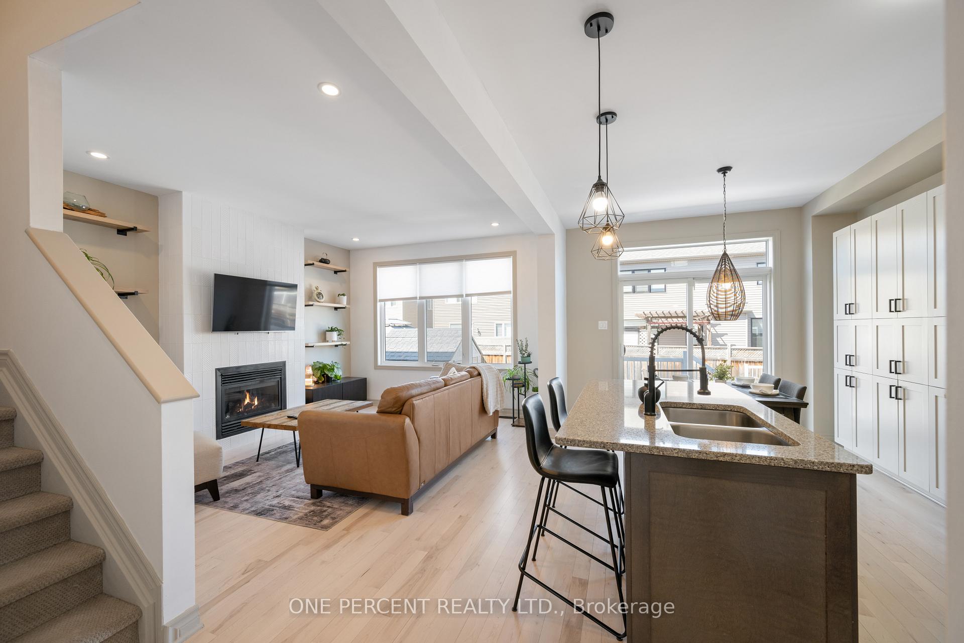 Photo 10 of 6367 Renaud Road, Ottawa, Mer Bleue/Bradley Estates/Anderson Park — HOMEH