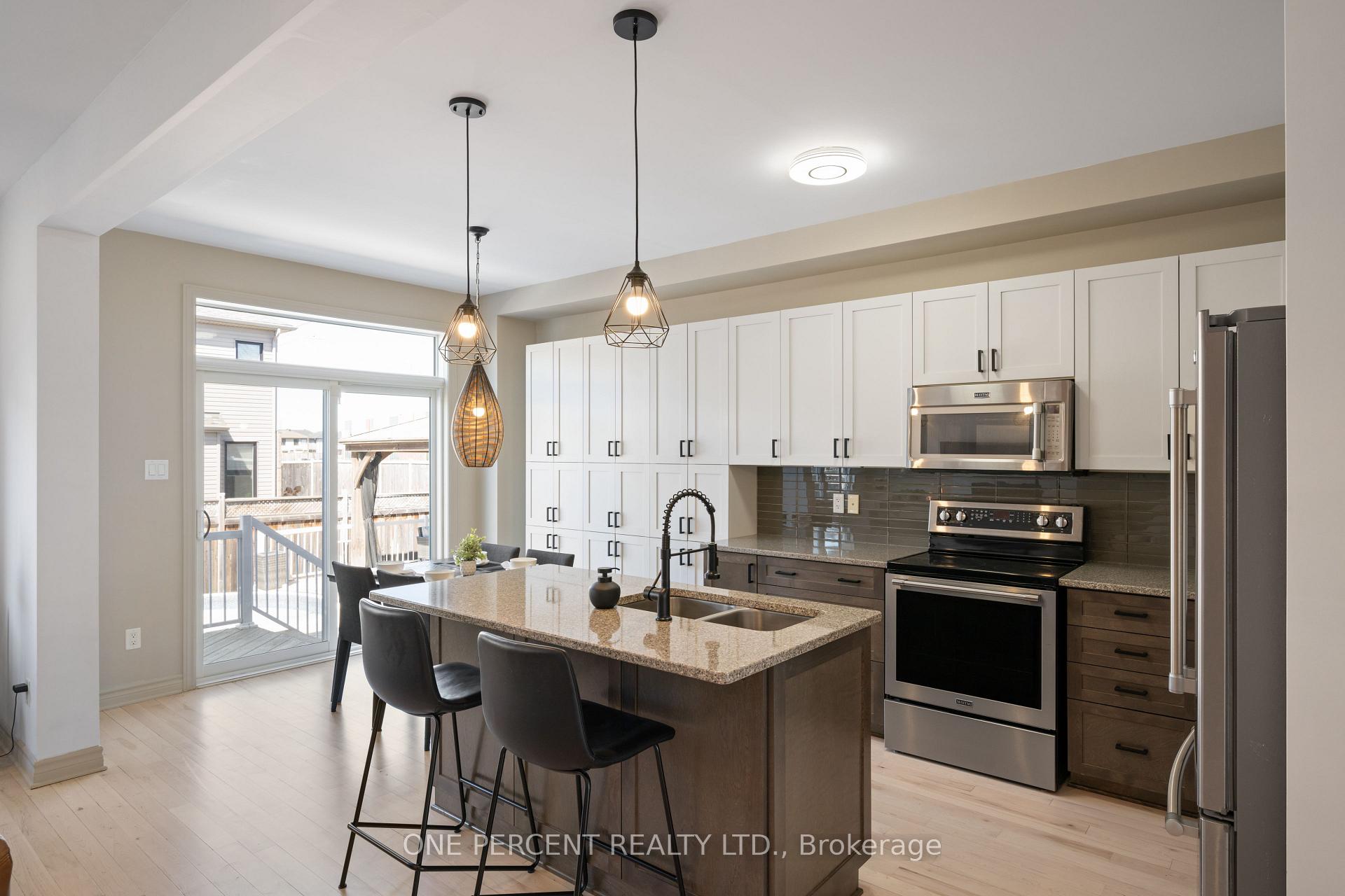Photo 12 of 6367 Renaud Road, Ottawa, Mer Bleue/Bradley Estates/Anderson Park — HOMEH