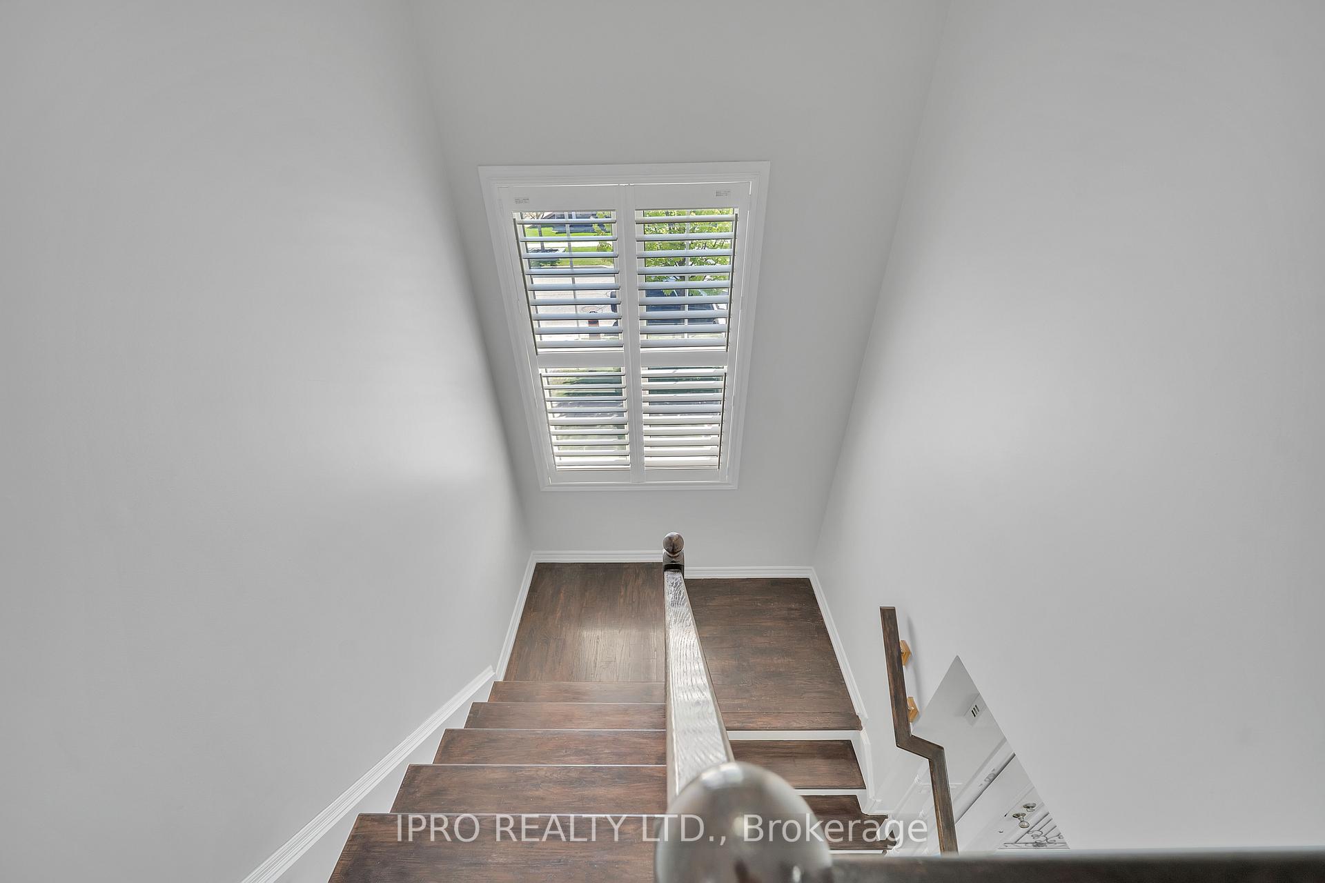 Photo 37 of 315 Pringle Avenue, Milton, Scott — HOMEH