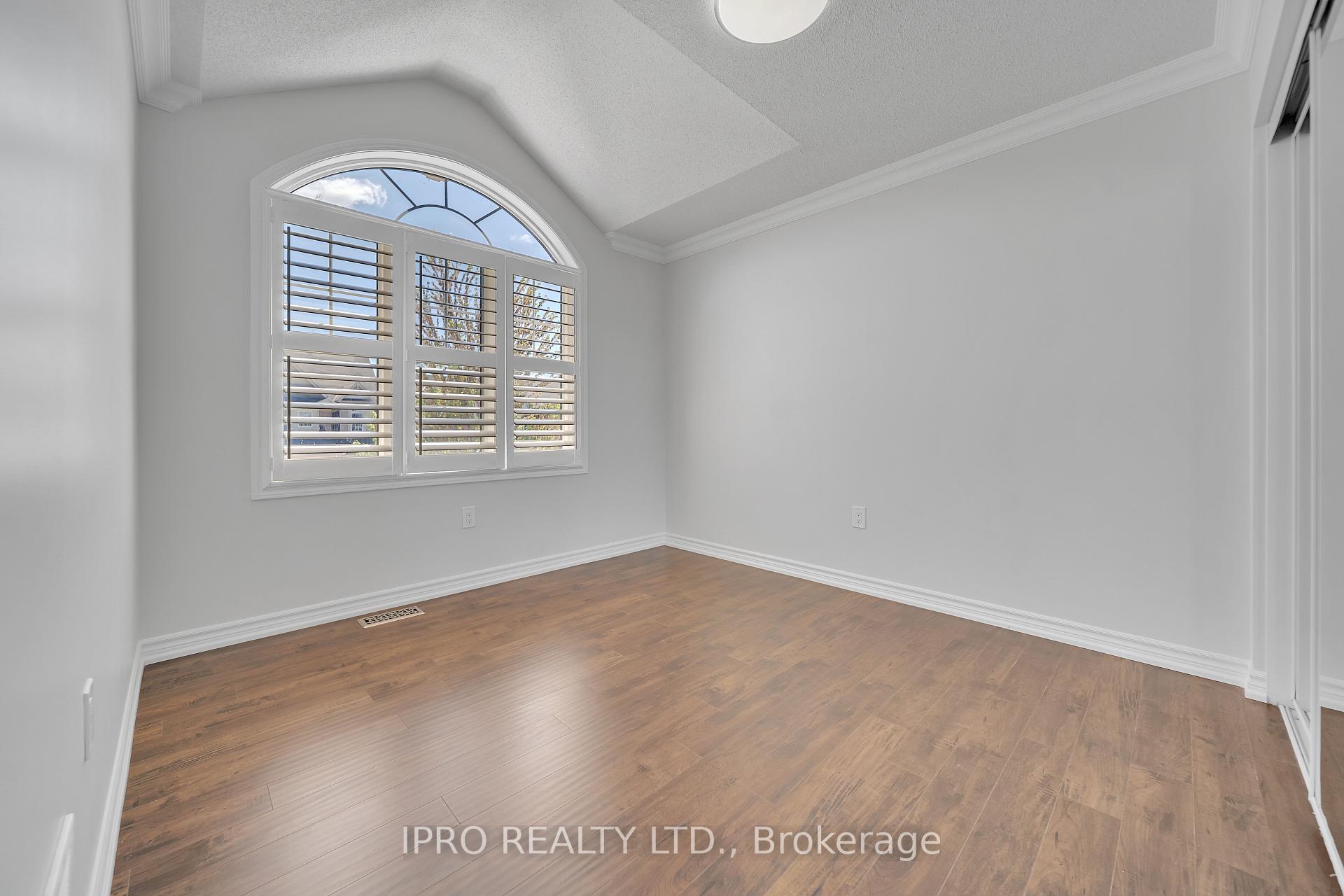 Photo 10 of 315 Pringle Avenue, Milton, Scott — HOMEH