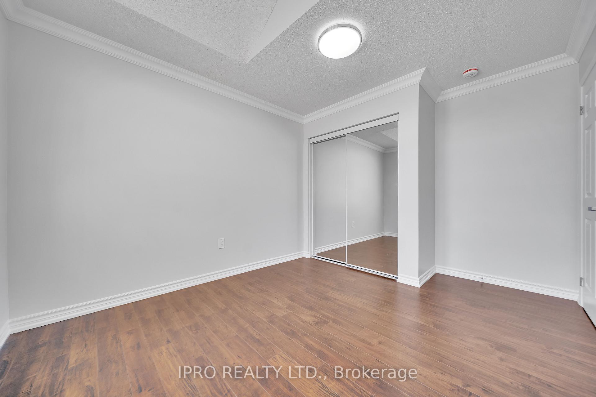 Photo 24 of 315 Pringle Avenue, Milton, Scott — HOMEH