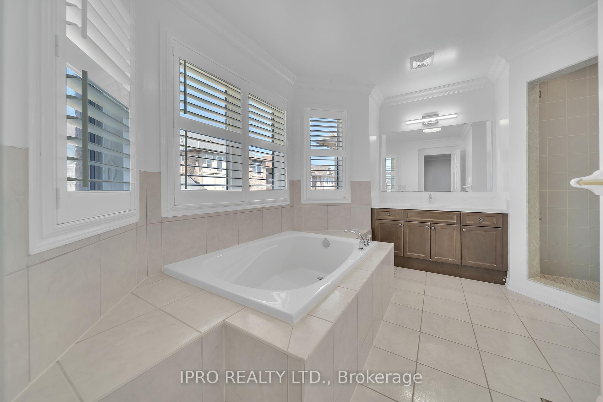 Photo 31 of 315 Pringle Avenue, Milton, Scott — HOMEH