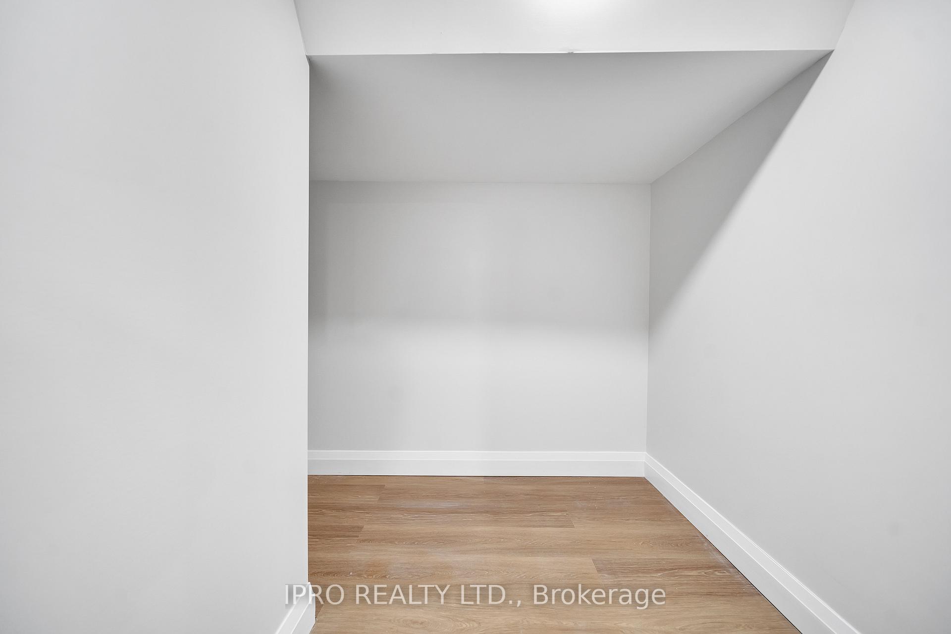 Photo 29 of 315 Pringle Avenue, Milton, Scott — HOMEH