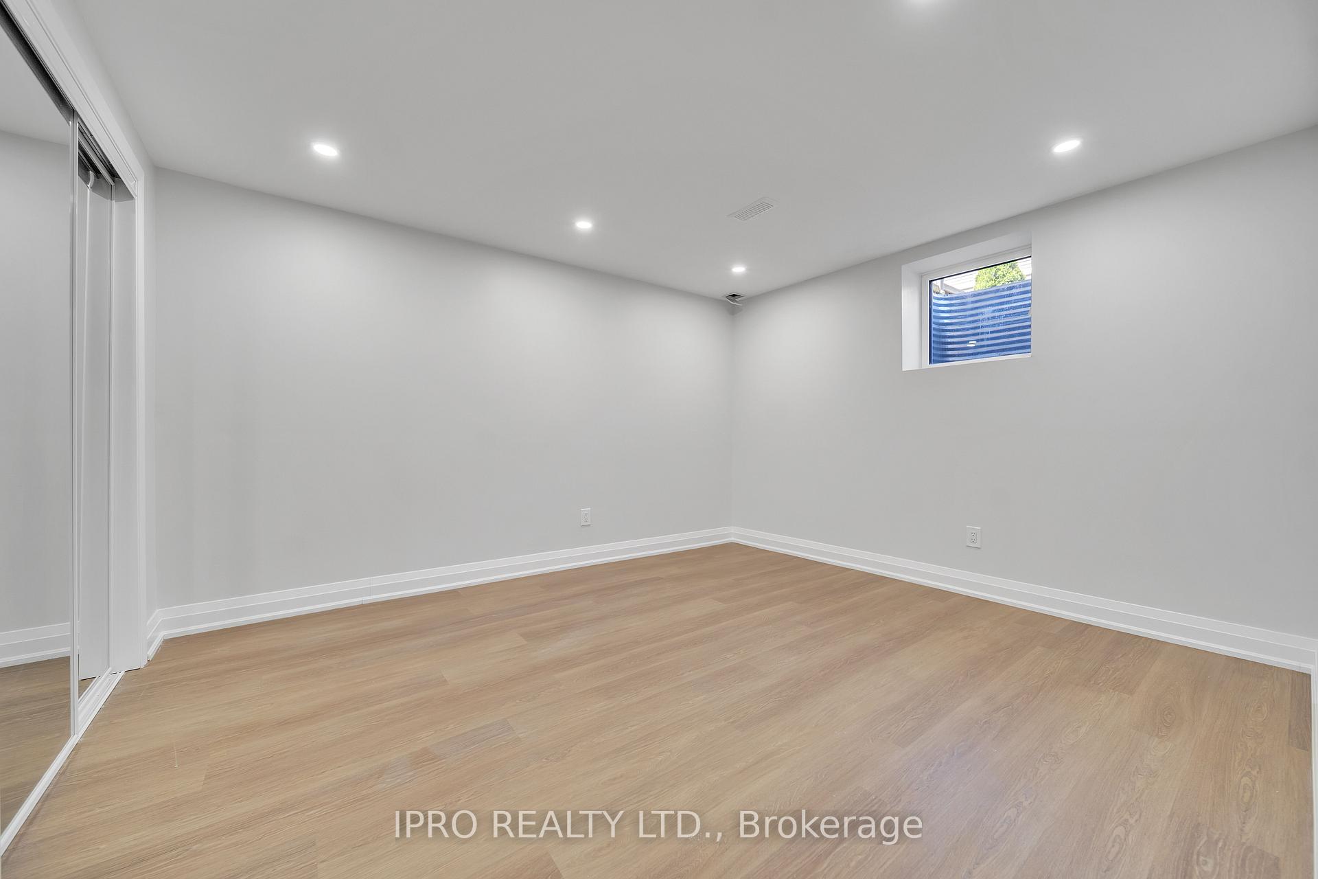 Photo 20 of 315 Pringle Avenue, Milton, Scott — HOMEH