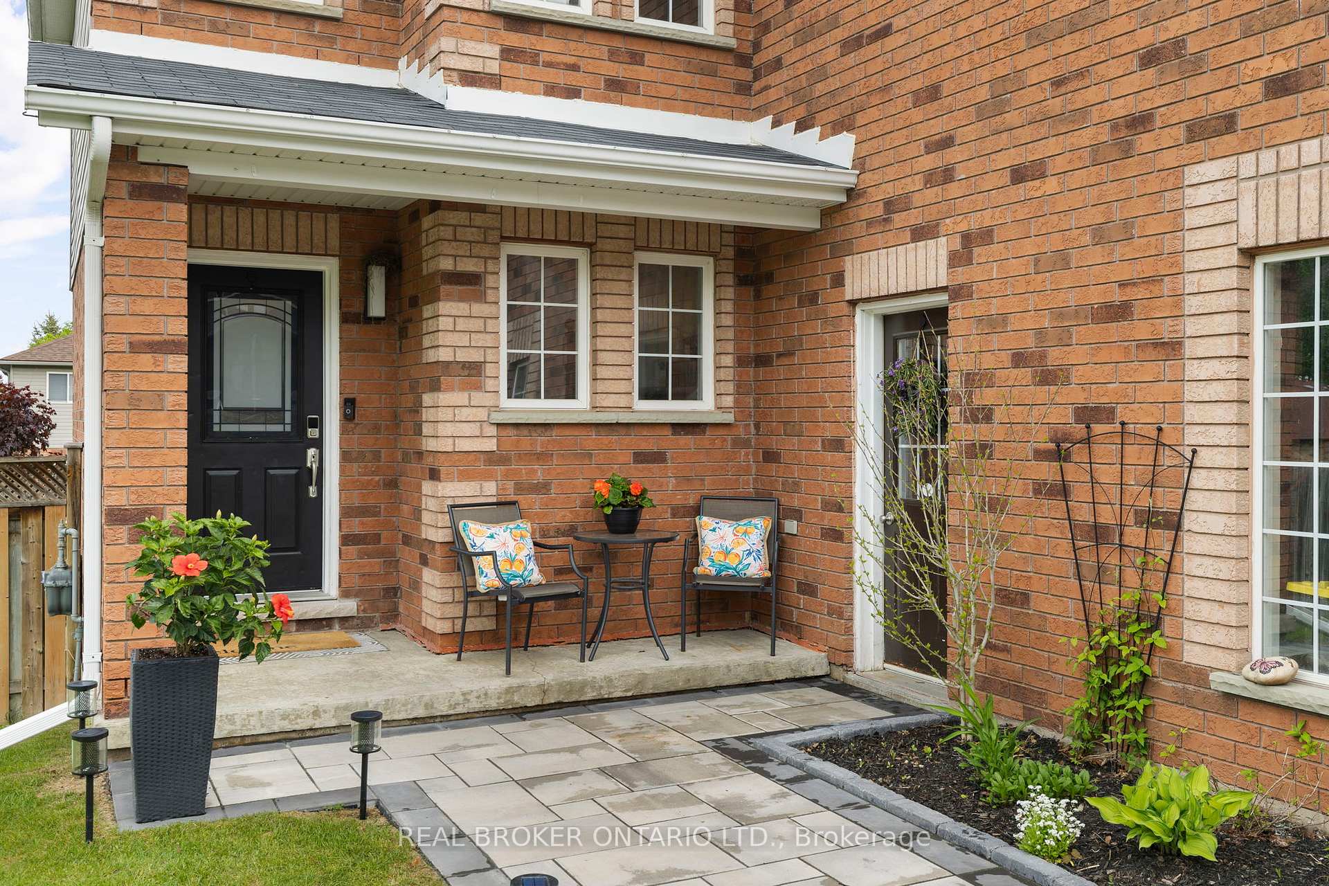 Photo 5 of 85 Vanessa Drive, Orillia — HOMEH