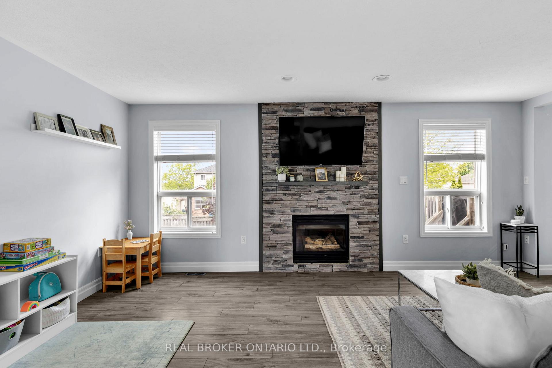 Photo 8 of 85 Vanessa Drive, Orillia — HOMEH