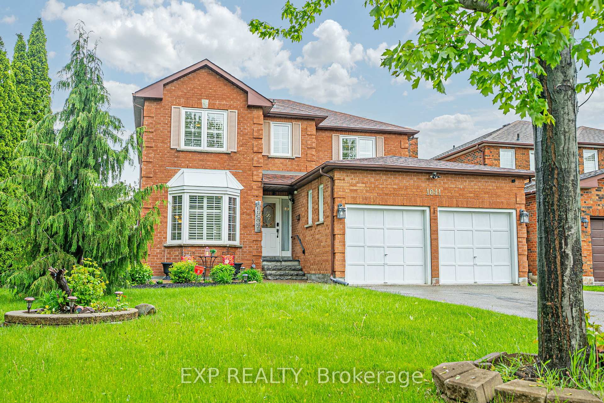 Photo 1 of 1041 Ridge Valley Drive, Oshawa, Pinecrest — HOMEH