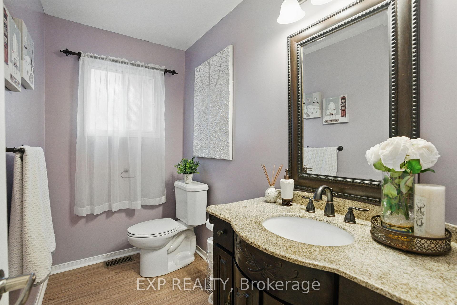Photo 11 of 1041 Ridge Valley Drive, Oshawa, Pinecrest — HOMEH