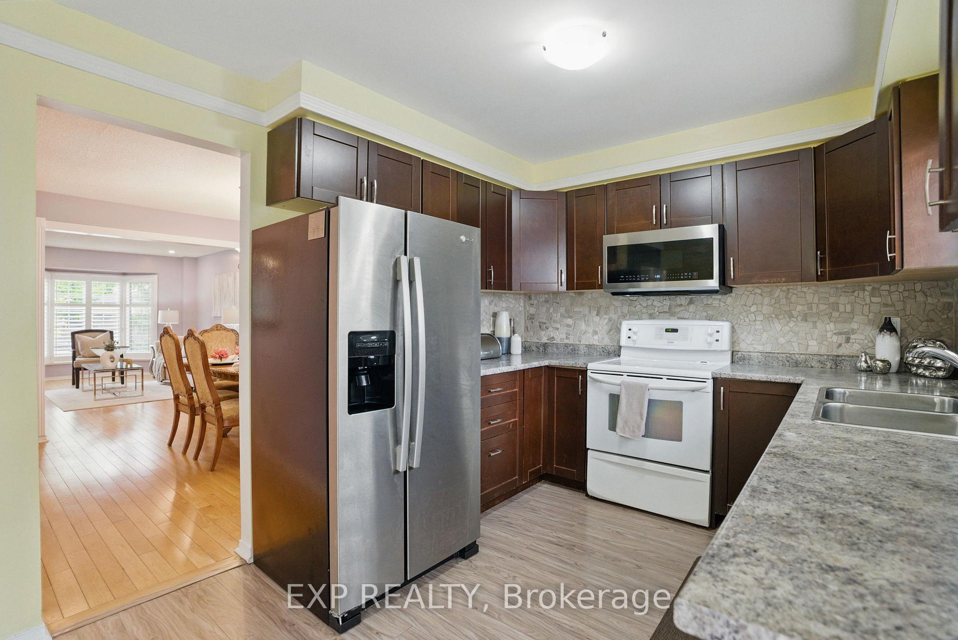 Photo 13 of 1041 Ridge Valley Drive, Oshawa, Pinecrest — HOMEH