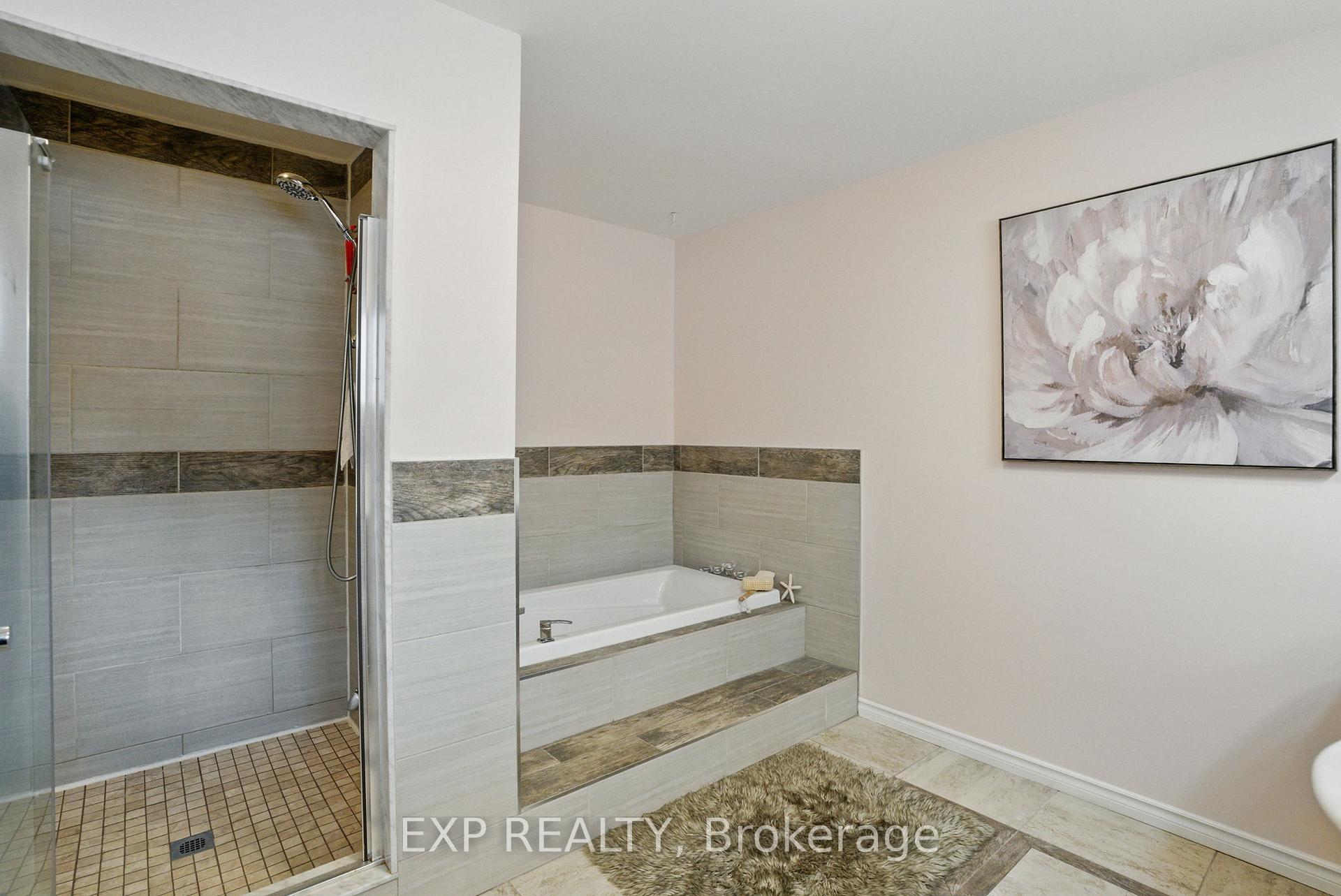 Photo 18 of 1041 Ridge Valley Drive, Oshawa, Pinecrest — HOMEH
