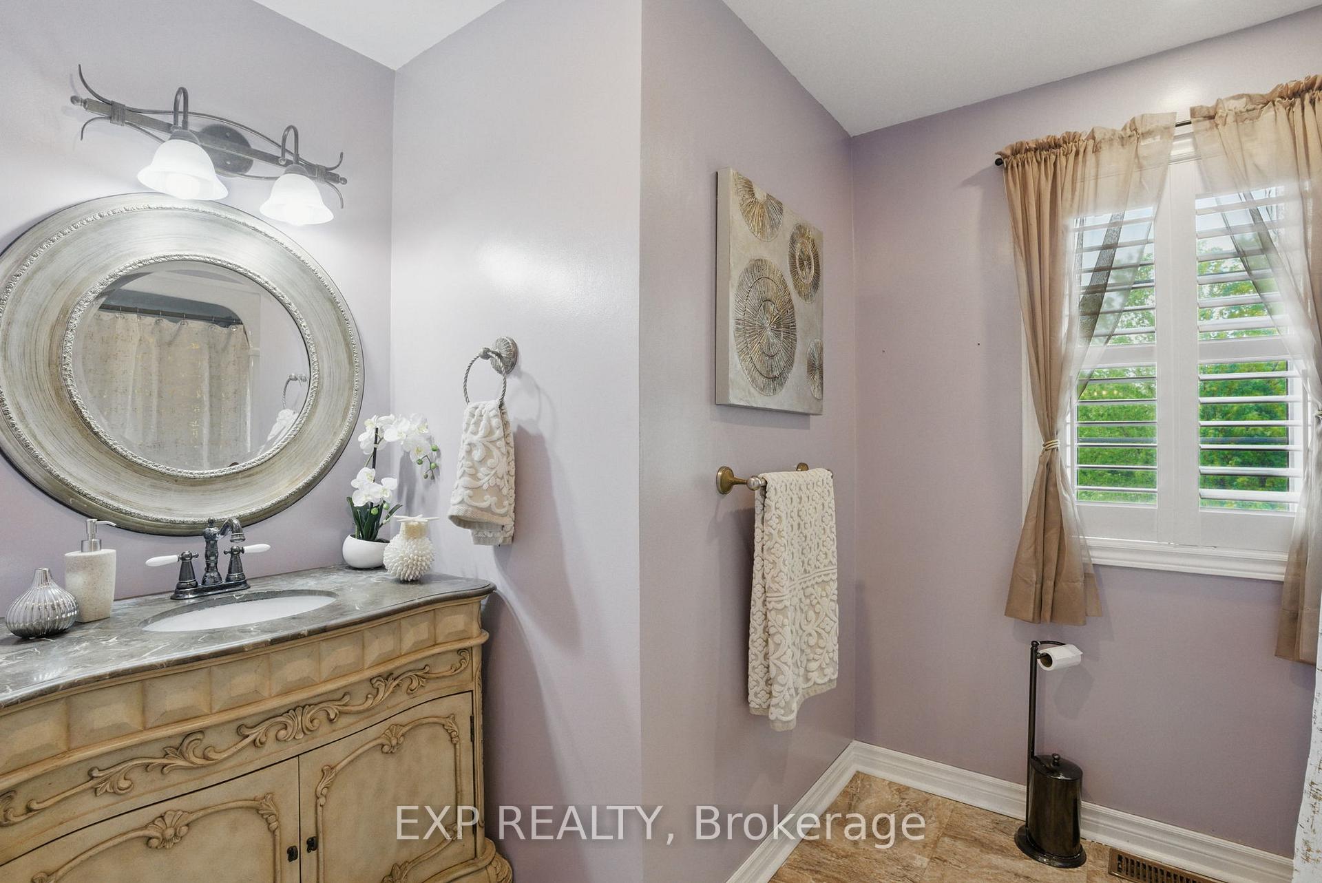 Photo 22 of 1041 Ridge Valley Drive, Oshawa, Pinecrest — HOMEH