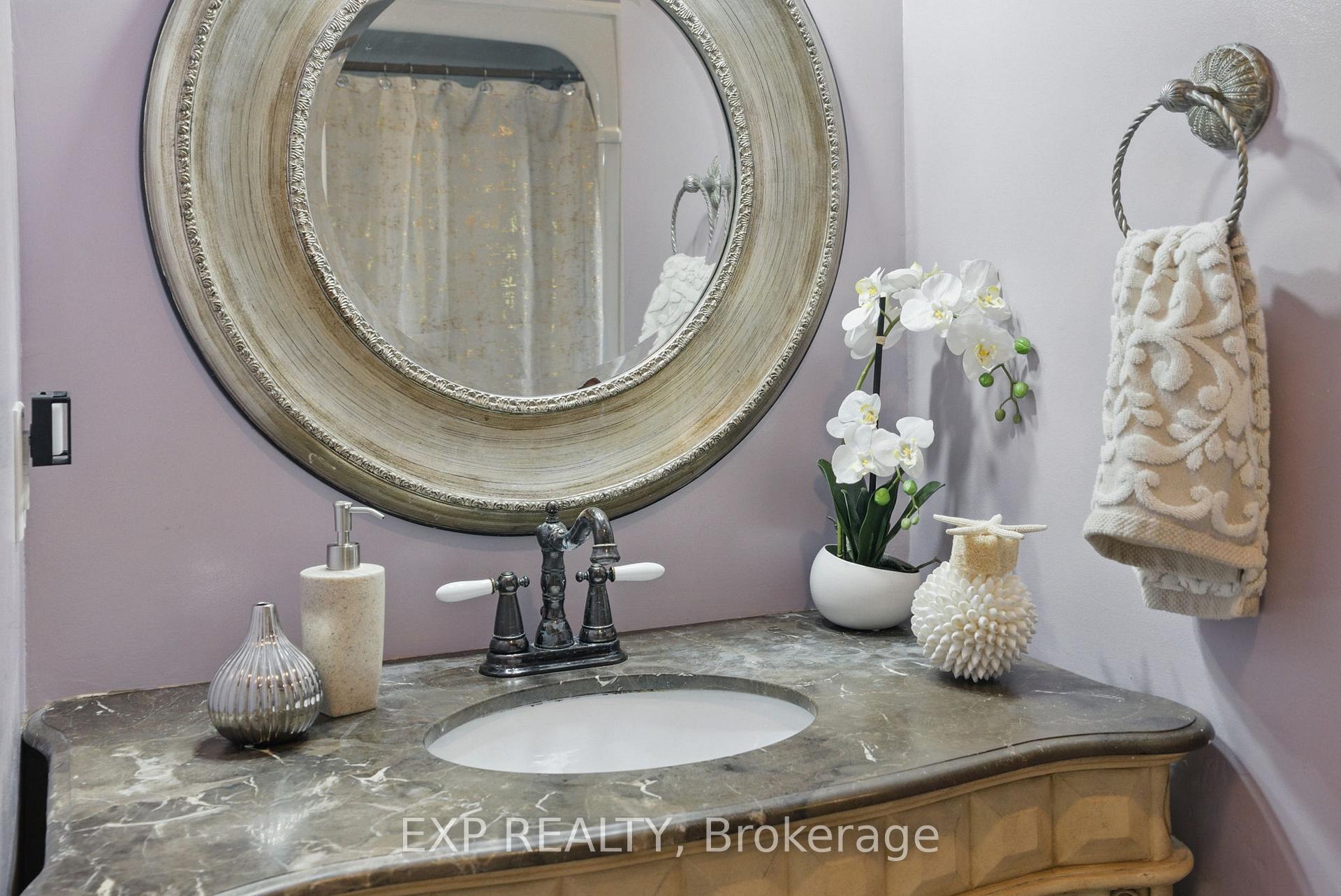 Photo 23 of 1041 Ridge Valley Drive, Oshawa, Pinecrest — HOMEH