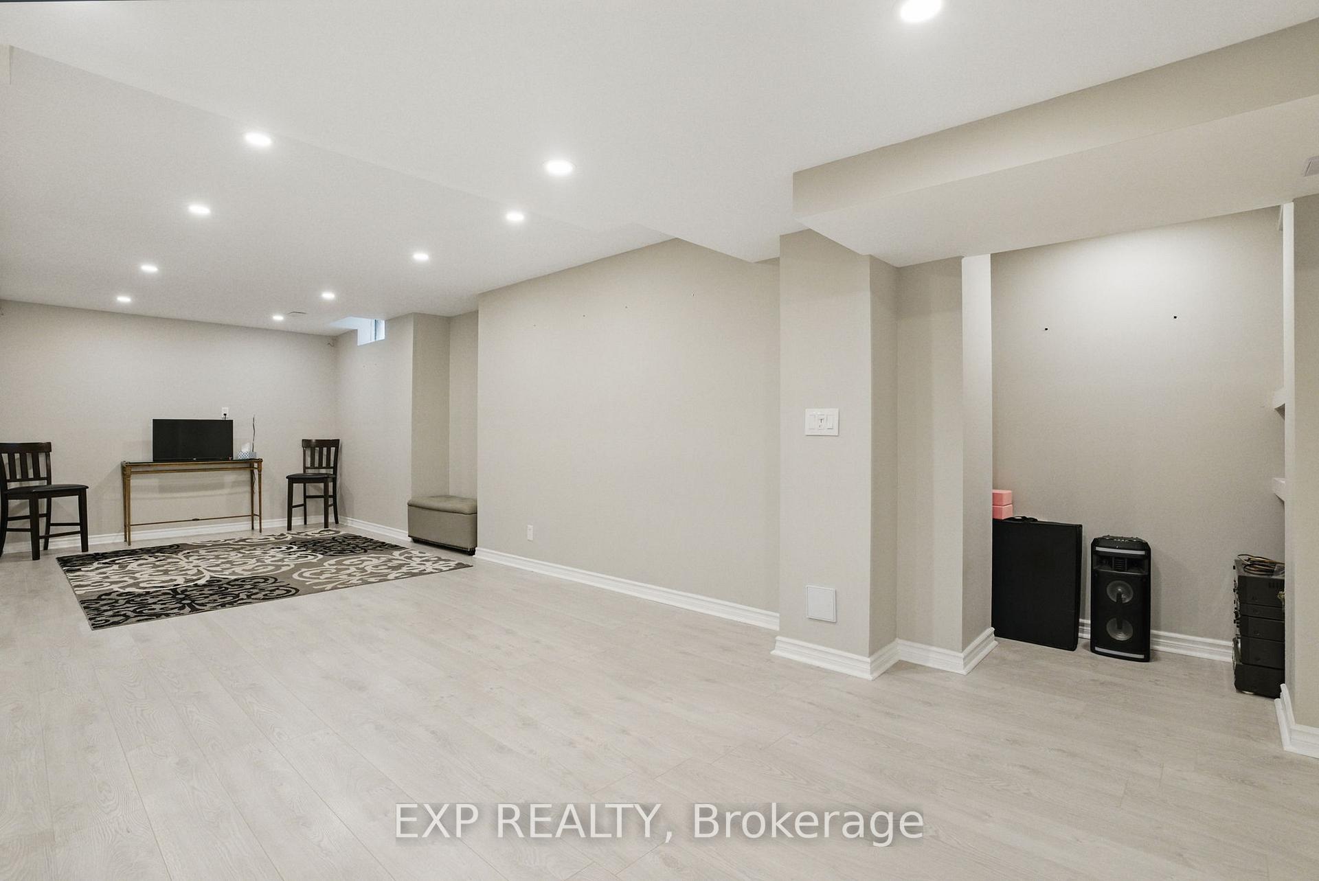 Photo 24 of 1041 Ridge Valley Drive, Oshawa, Pinecrest — HOMEH