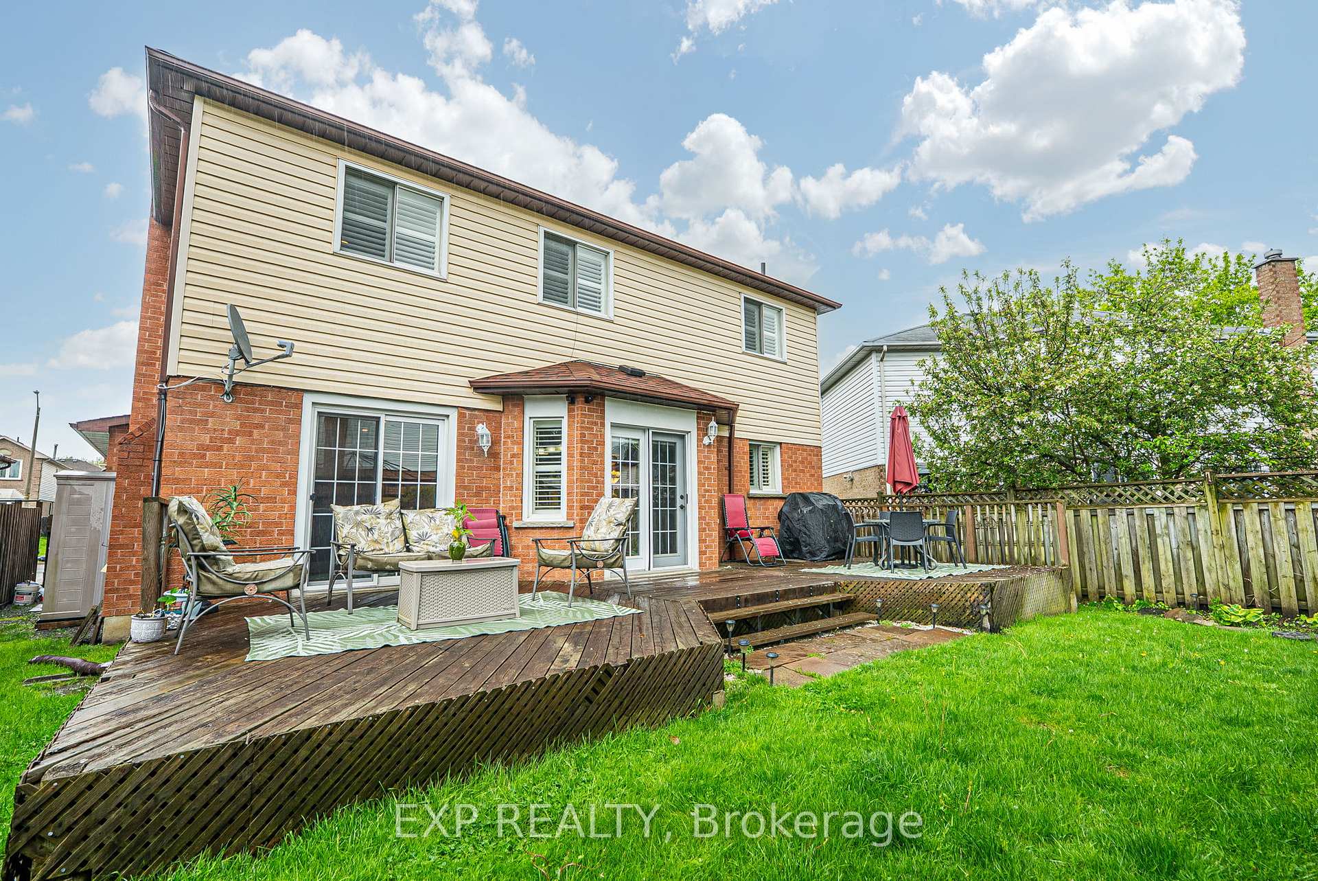 Photo 32 of 1041 Ridge Valley Drive, Oshawa, Pinecrest — HOMEH