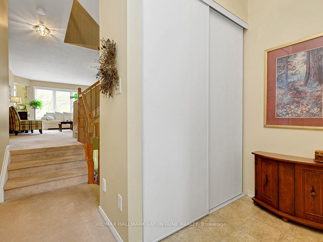 Photo 4 of 245 Greenridge Street, Ottawa, Chapel Hill — HOMEH