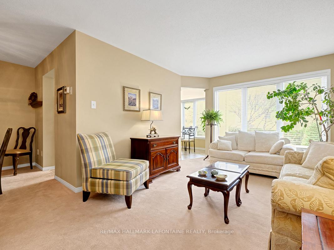 Photo 7 of 245 Greenridge Street, Ottawa, Chapel Hill — HOMEH