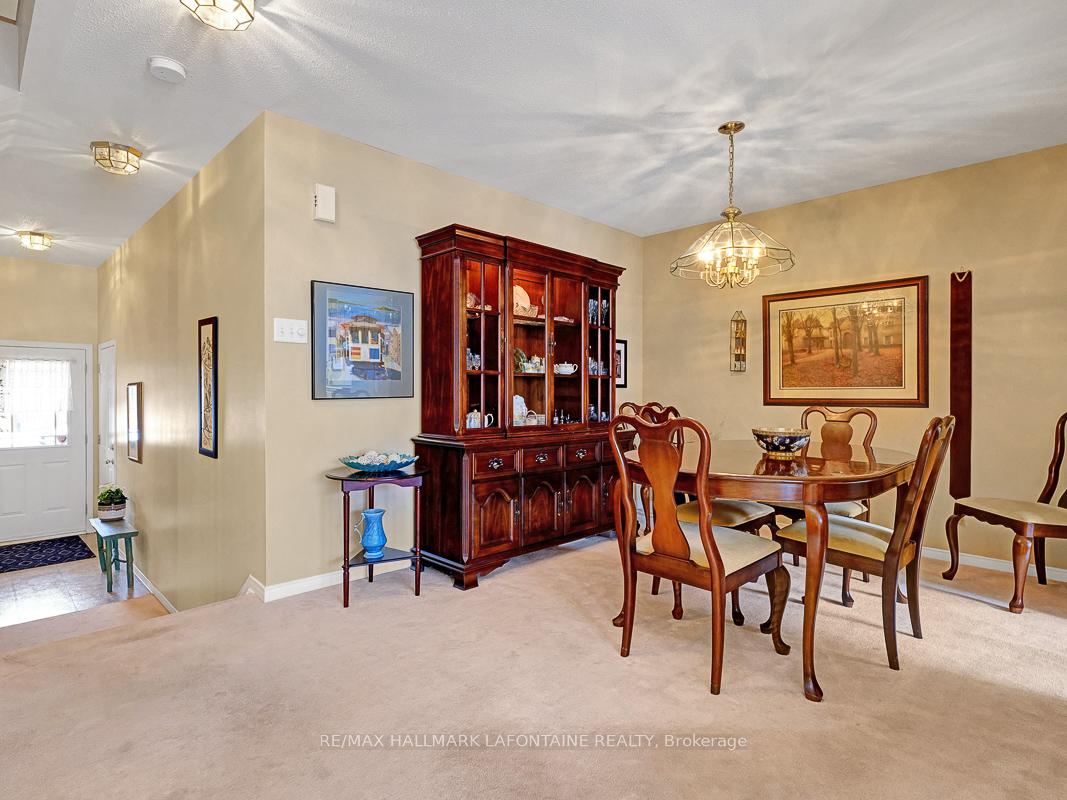 Photo 10 of 245 Greenridge Street, Ottawa, Chapel Hill — HOMEH
