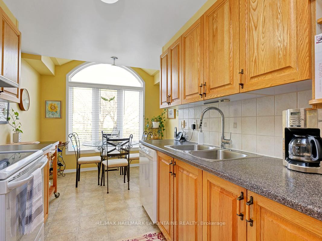 Photo 12 of 245 Greenridge Street, Ottawa, Chapel Hill — HOMEH