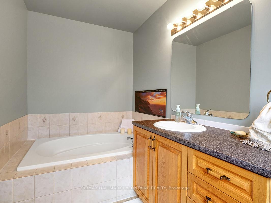 Photo 21 of 245 Greenridge Street, Ottawa, Chapel Hill — HOMEH