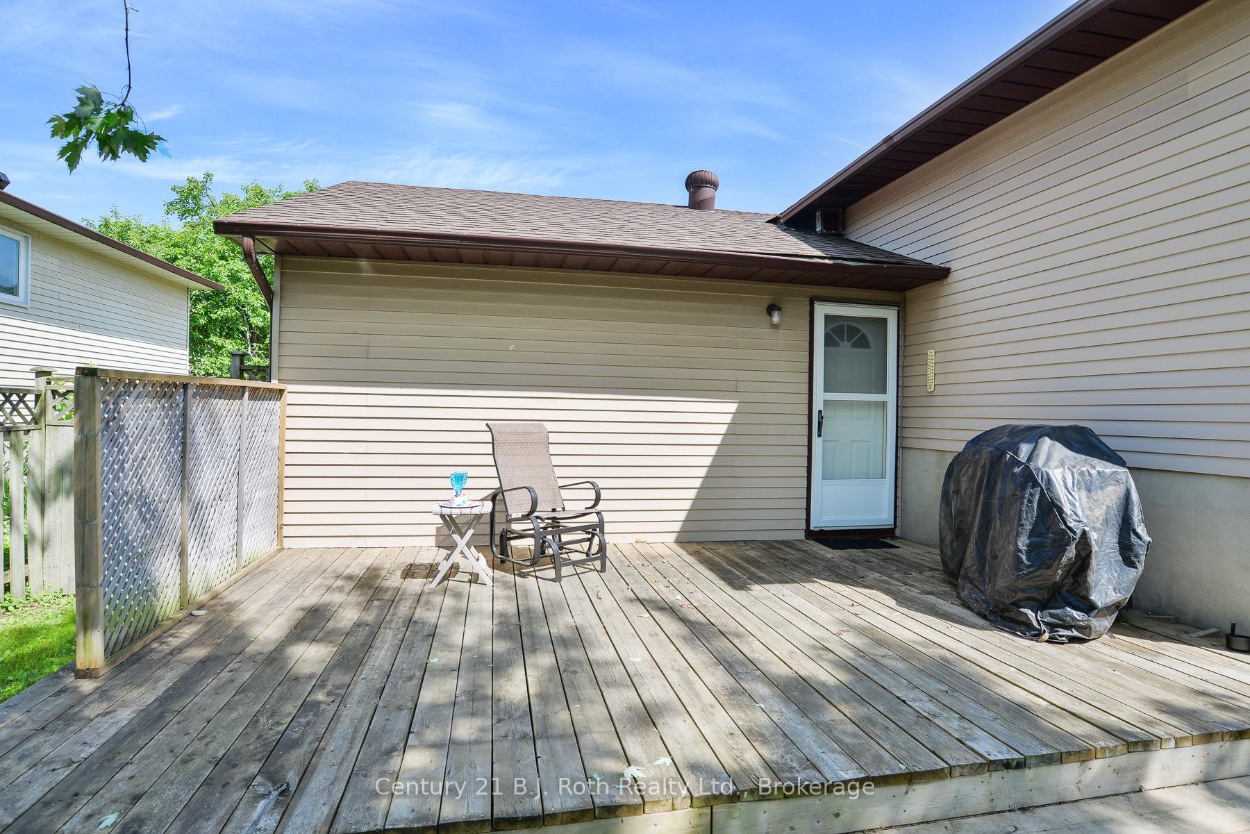 Photo 23 of 57 Andrea Crescent, Orillia — HOMEH