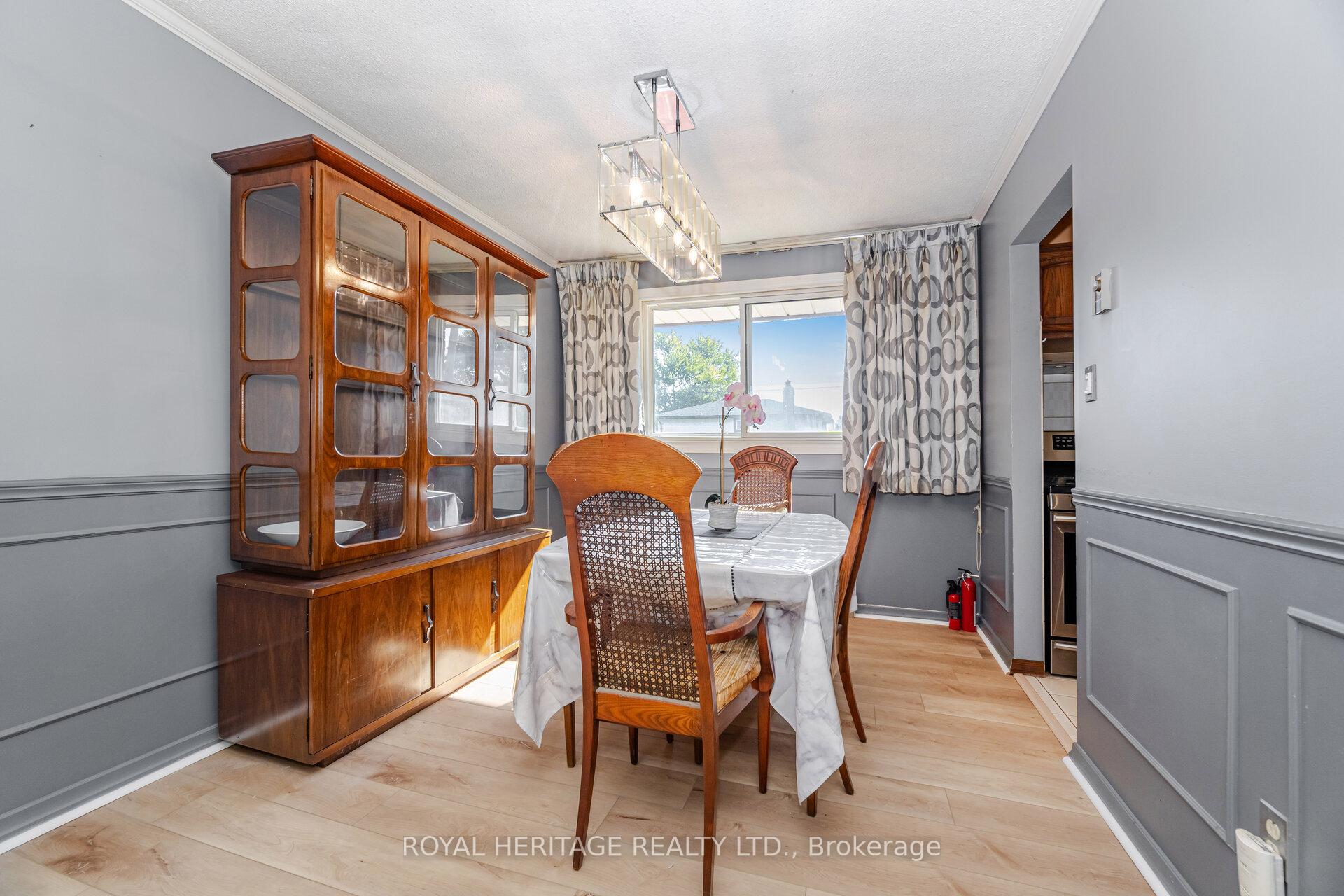 Photo 6 of 369 Carnaby Court, Oshawa, Centennial — HOMEH