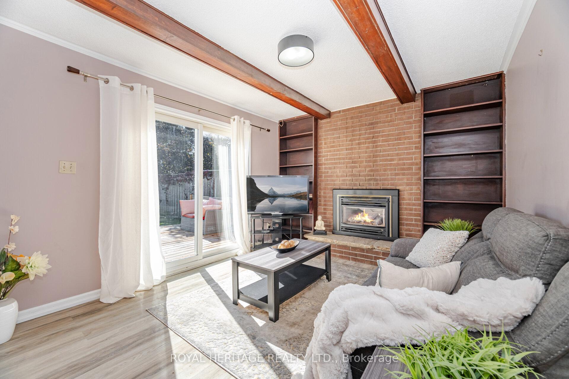 Photo 11 of 369 Carnaby Court, Oshawa, Centennial — HOMEH