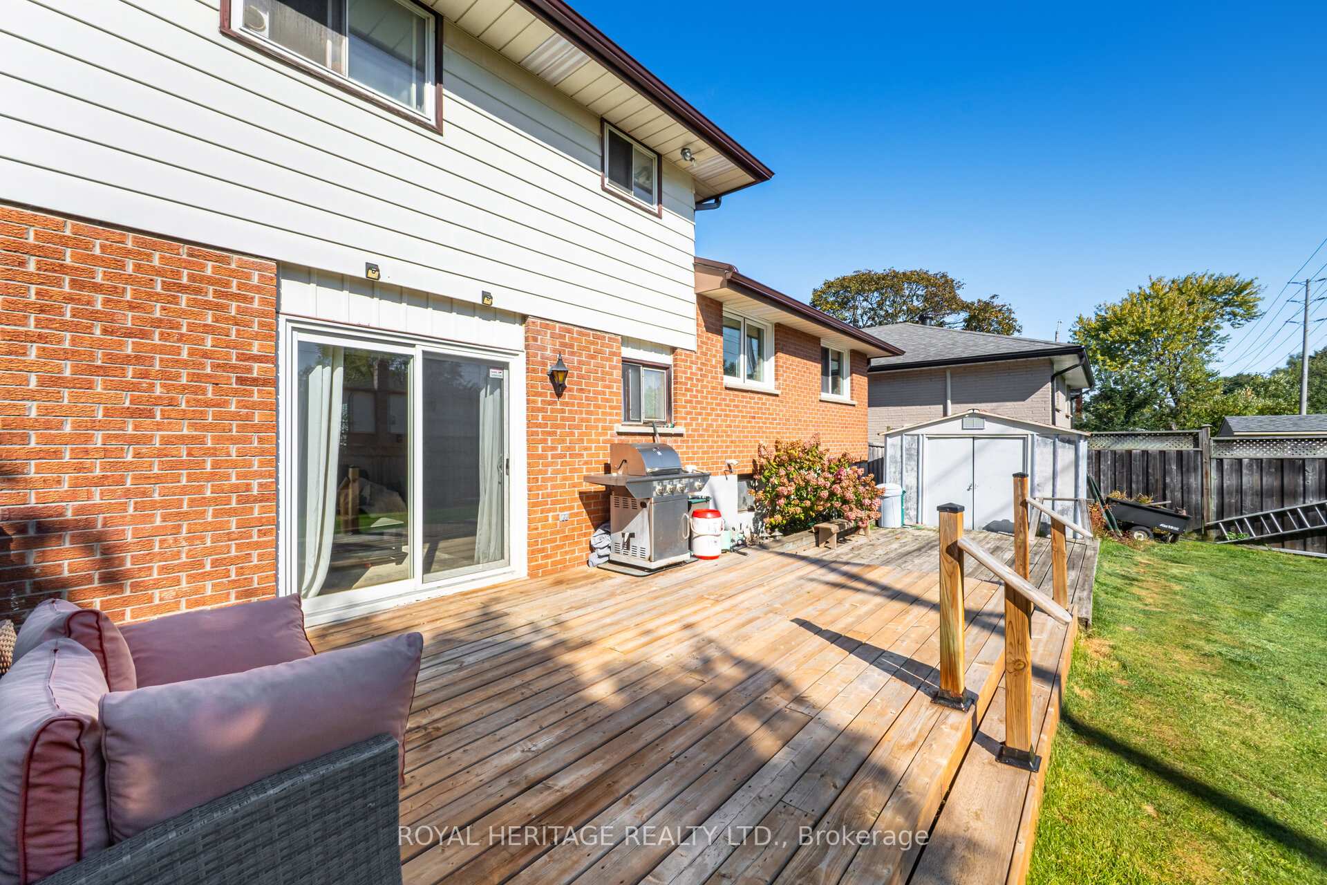 Photo 20 of 369 Carnaby Court, Oshawa, Centennial — HOMEH