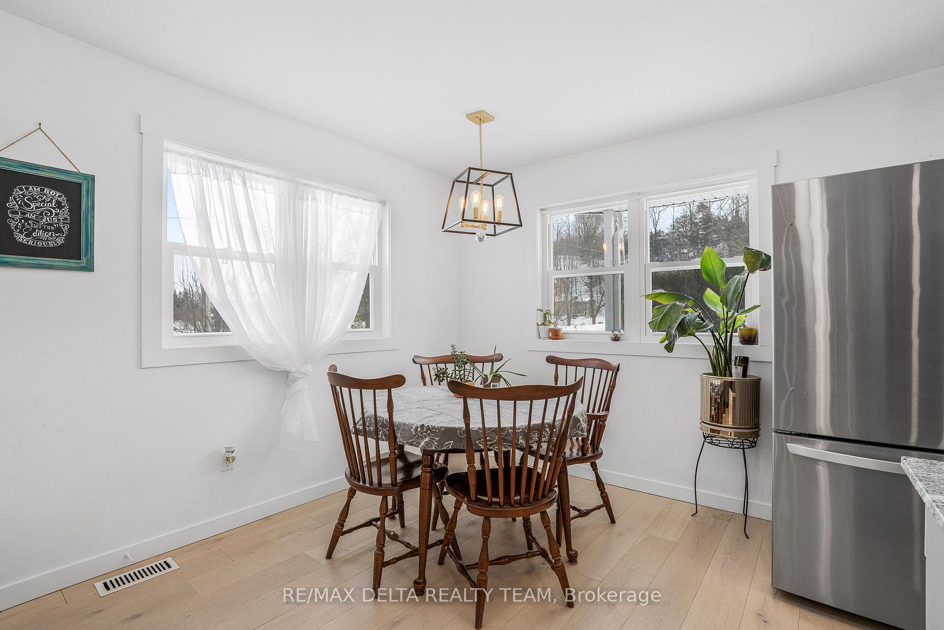 Photo 9 of 984 Hillmillar Street, Ottawa, Cumberland Village — HOMEH