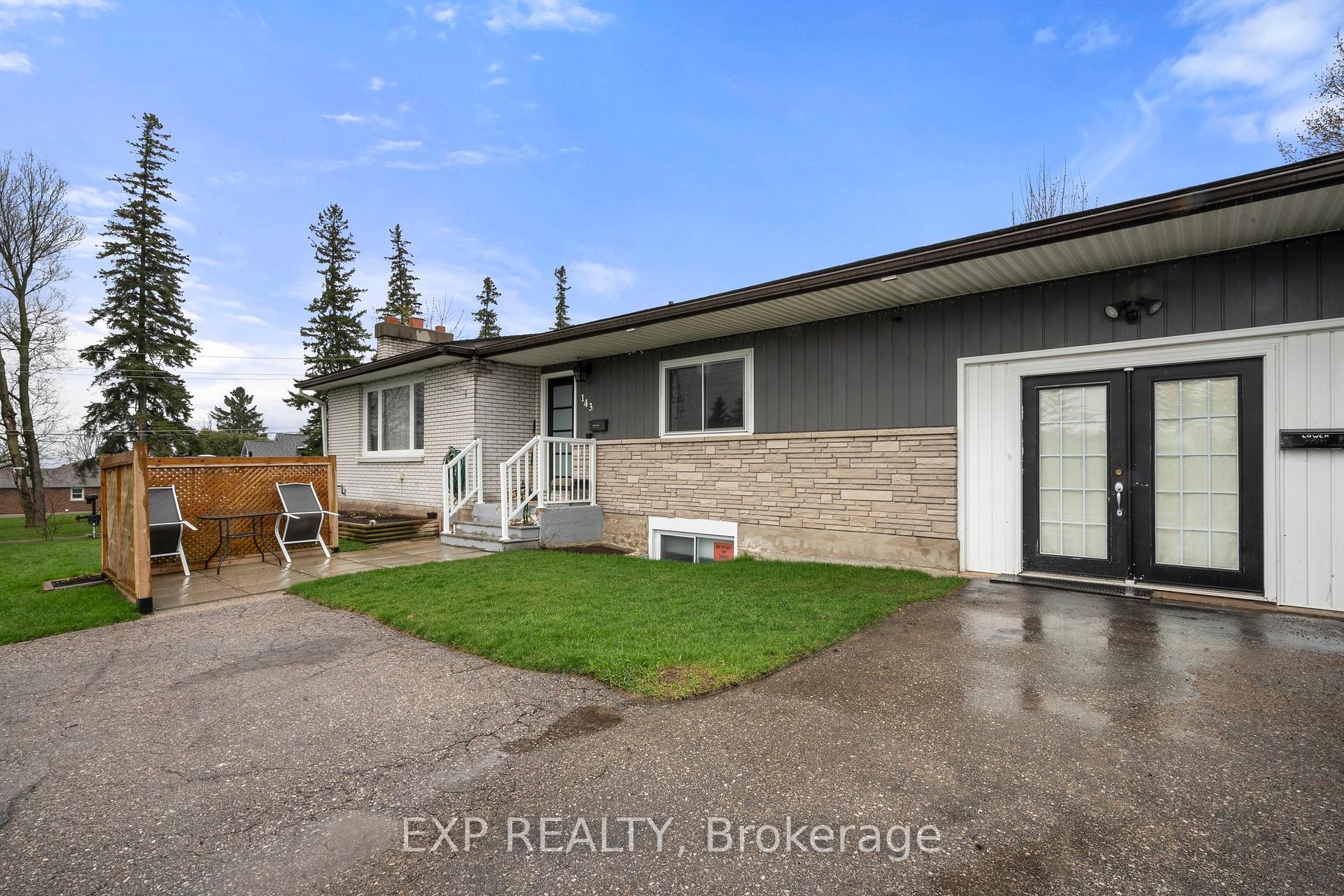 Front of 143 Westmount Drive N