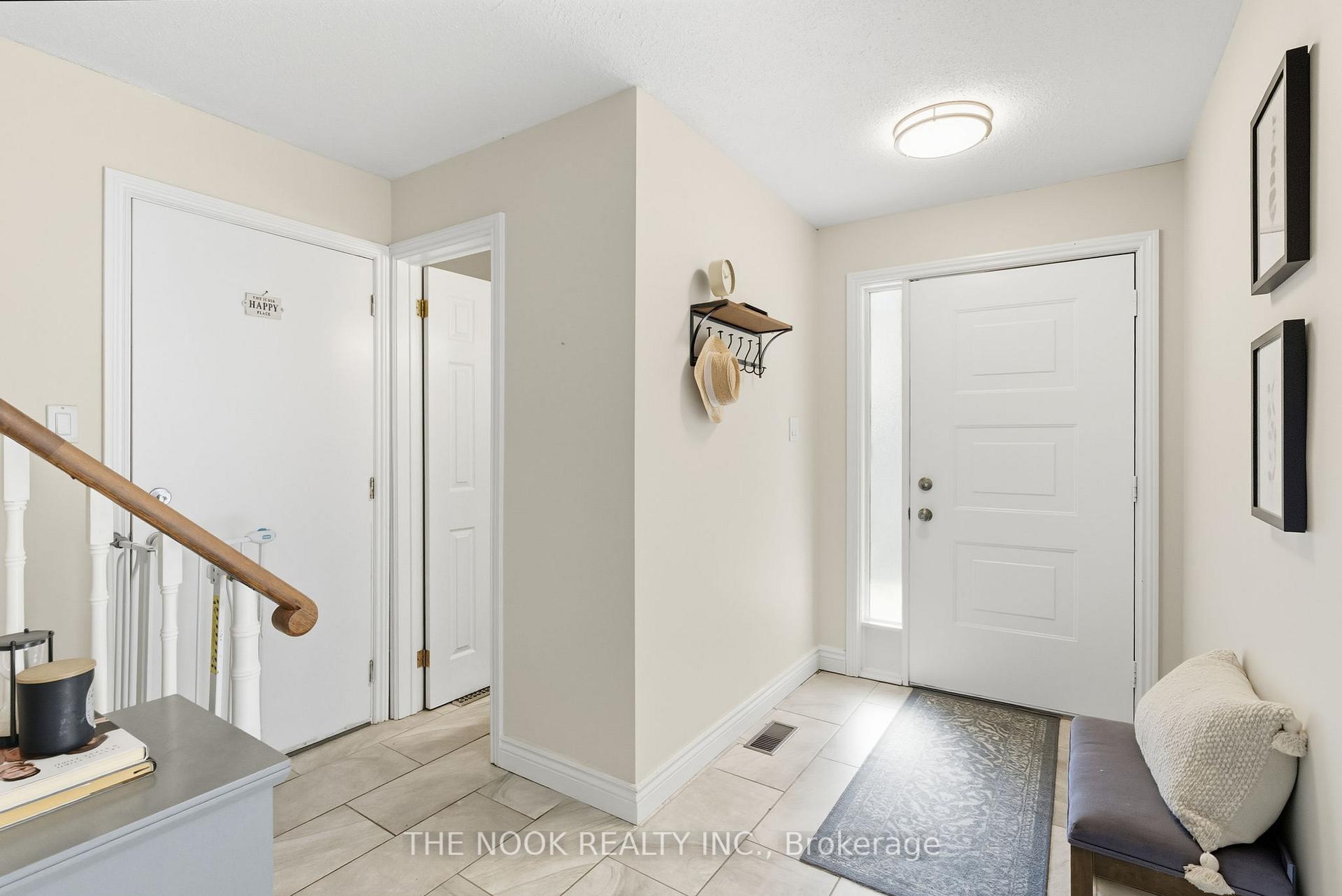 Photo 3 of 441 Charrington Avenue, Oshawa, Centennial — HOMEH