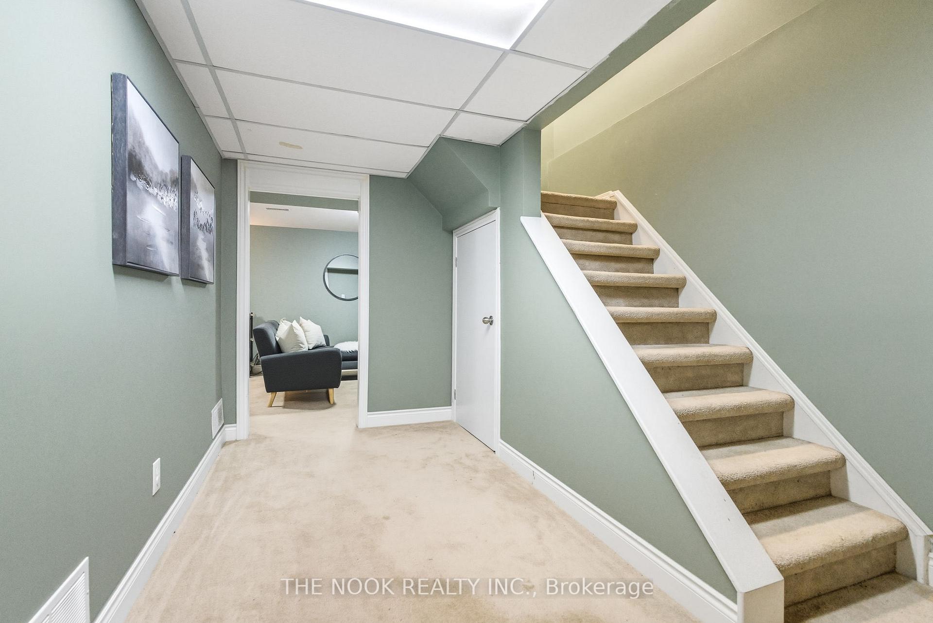 Photo 34 of 441 Charrington Avenue, Oshawa, Centennial — HOMEH