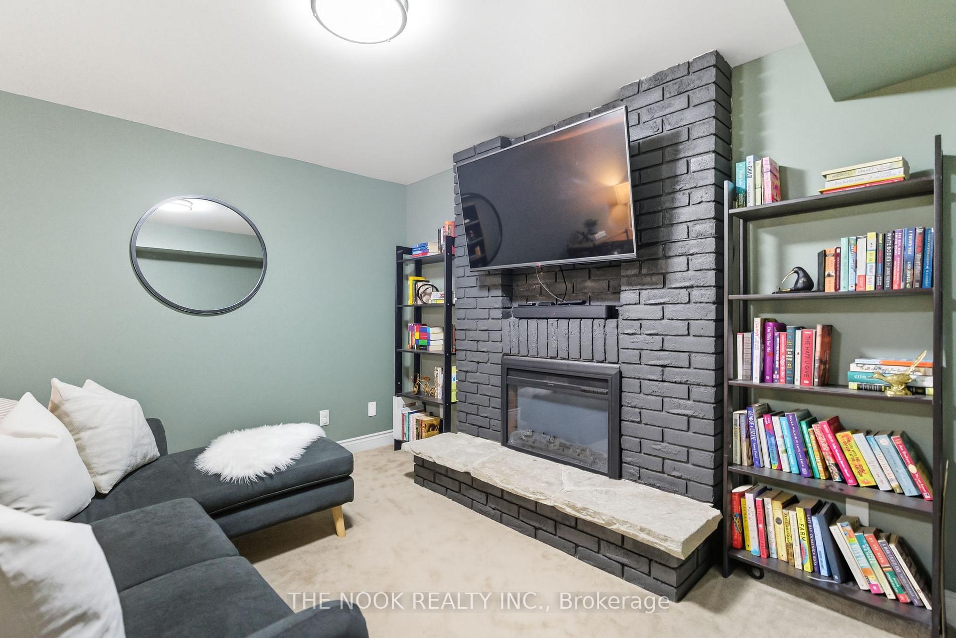 Photo 35 of 441 Charrington Avenue, Oshawa, Centennial — HOMEH