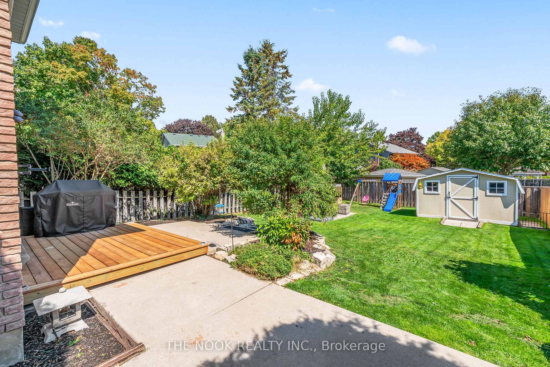 Photo 40 of 441 Charrington Avenue, Oshawa, Centennial — HOMEH