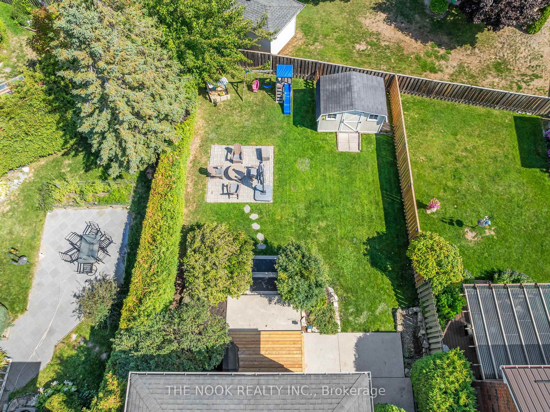 Photo 47 of 441 Charrington Avenue, Oshawa, Centennial — HOMEH