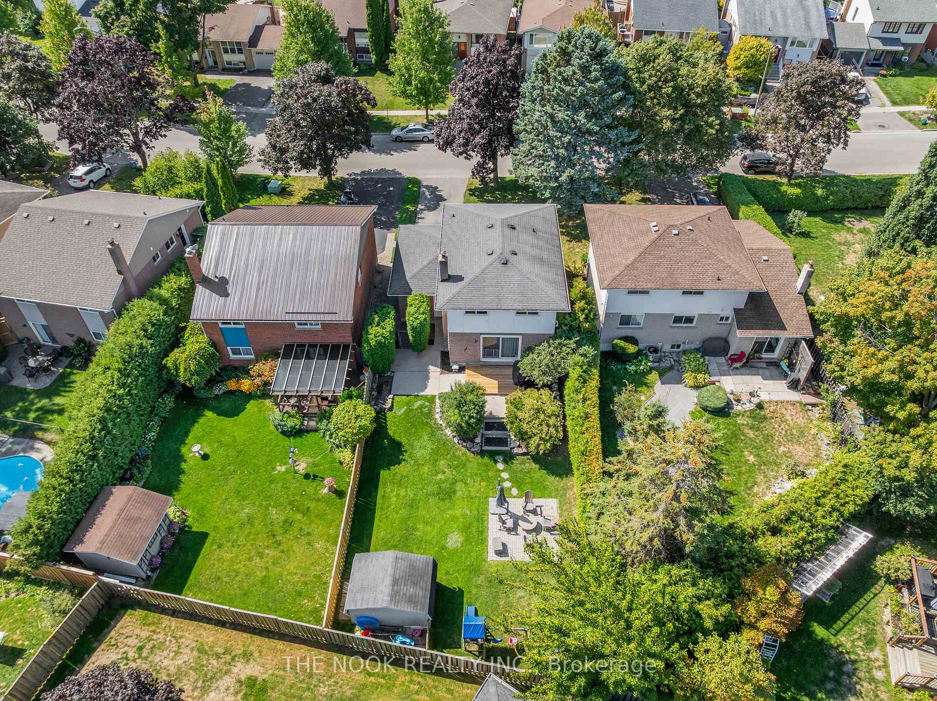Photo 48 of 441 Charrington Avenue, Oshawa, Centennial — HOMEH