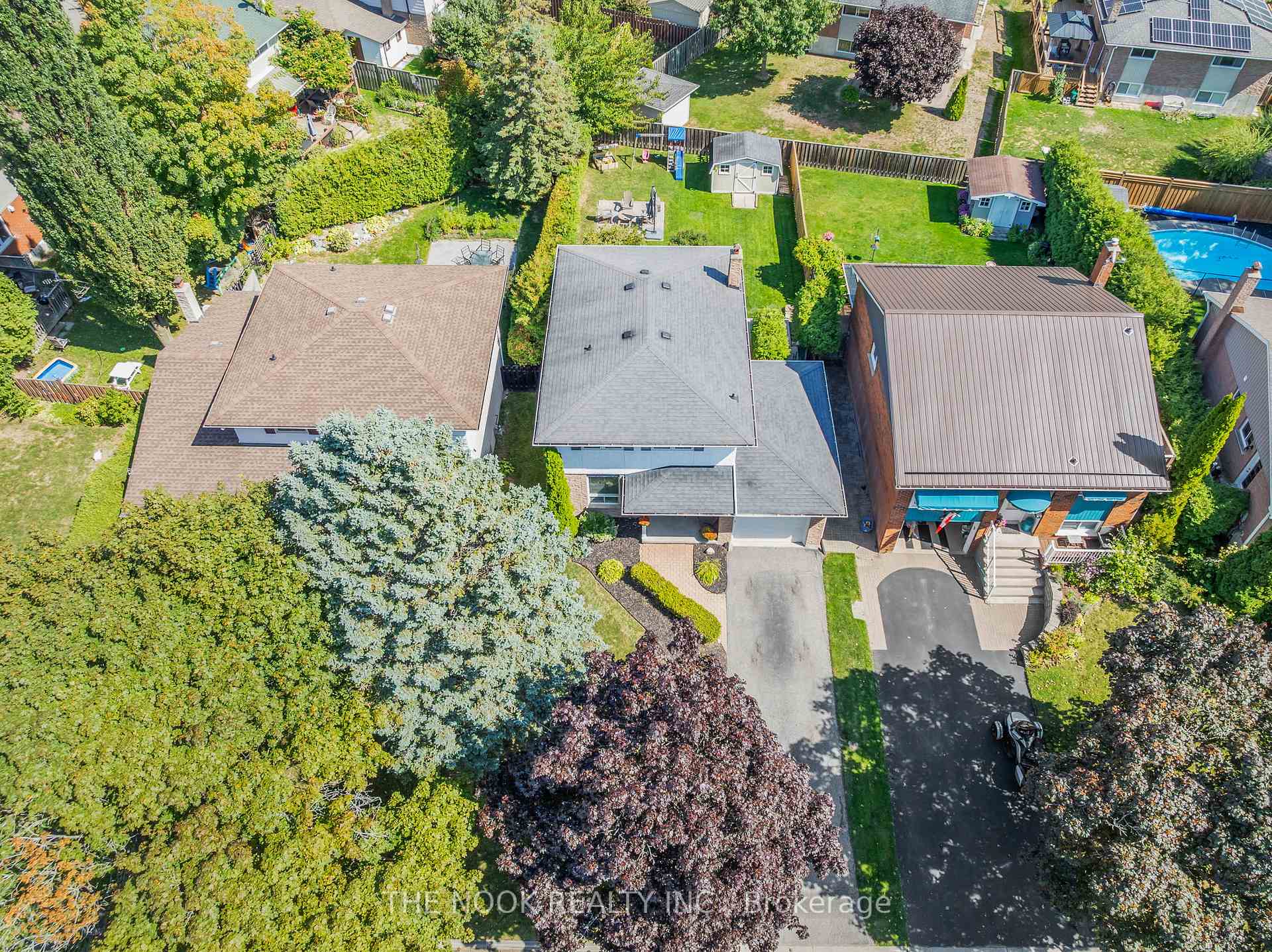 Photo 49 of 441 Charrington Avenue, Oshawa, Centennial — HOMEH