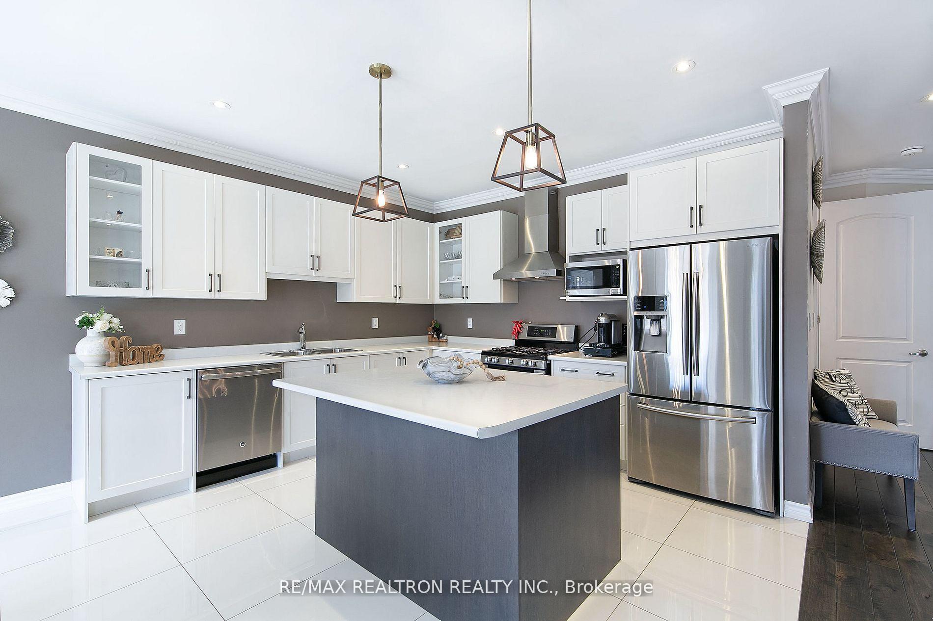 Photo 6 of 148 Hutchinson Drive, New Tecumseth, Alliston — HOMEH