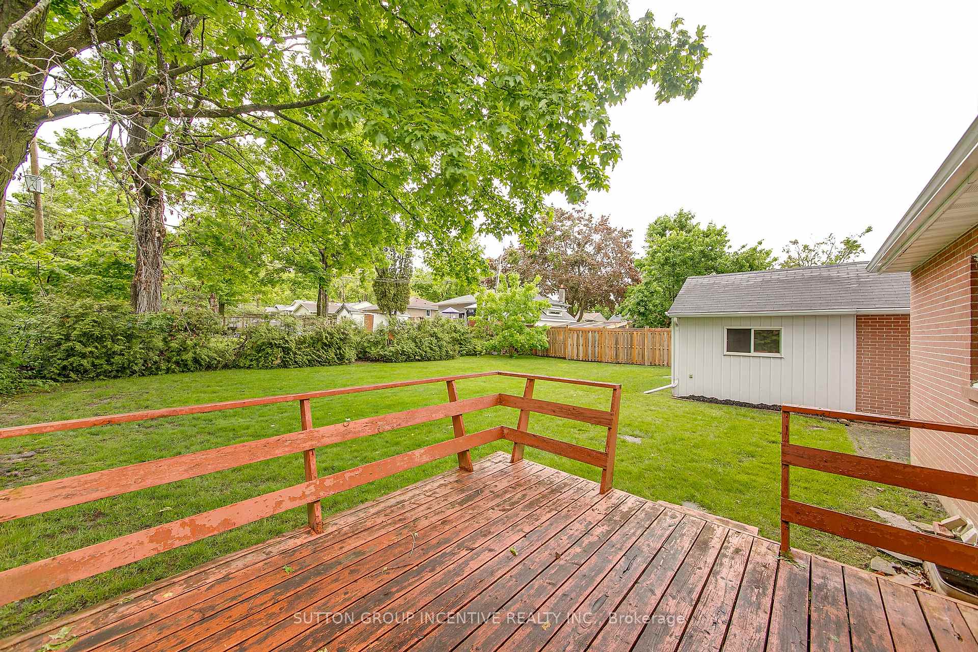 Photo 4 of 56 Dalton Crescent S, Orillia — HOMEH