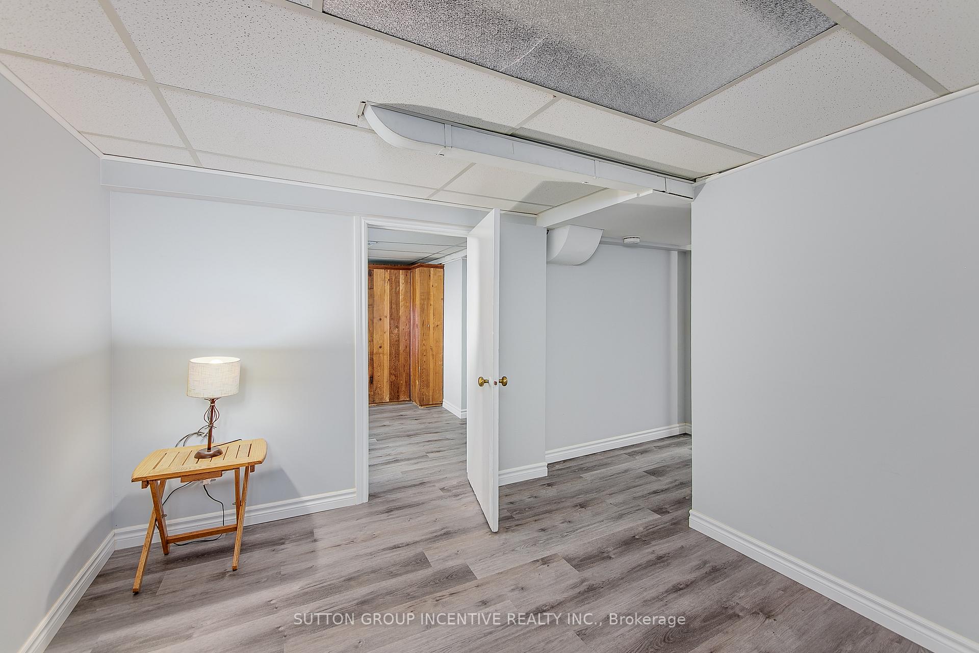 Photo 23 of 56 Dalton Crescent S, Orillia — HOMEH