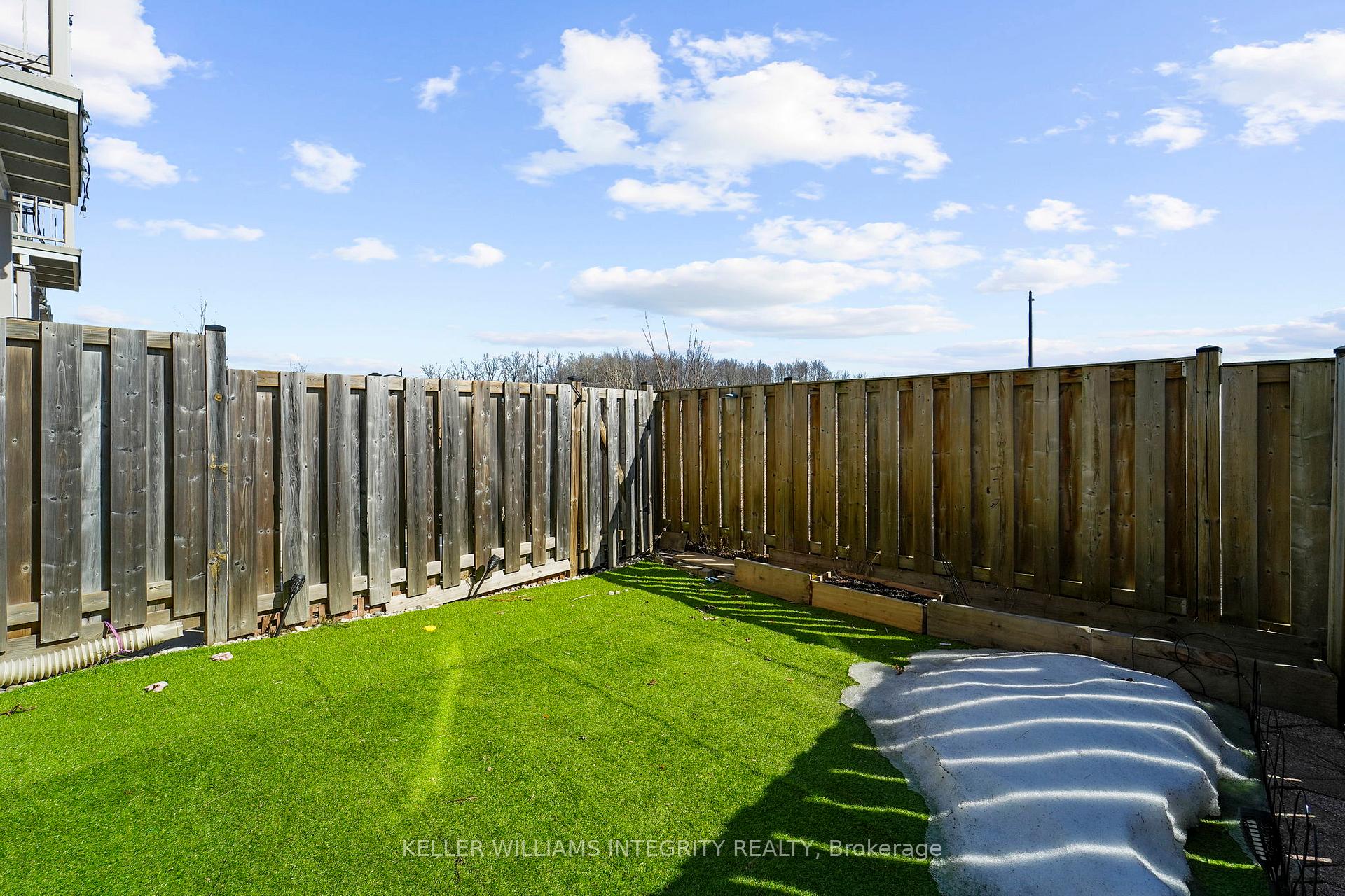 Photo 8 of 124 Caithness Private, Ottawa, Mer Bleue/Bradley Estates/Anderson Park — HOMEH