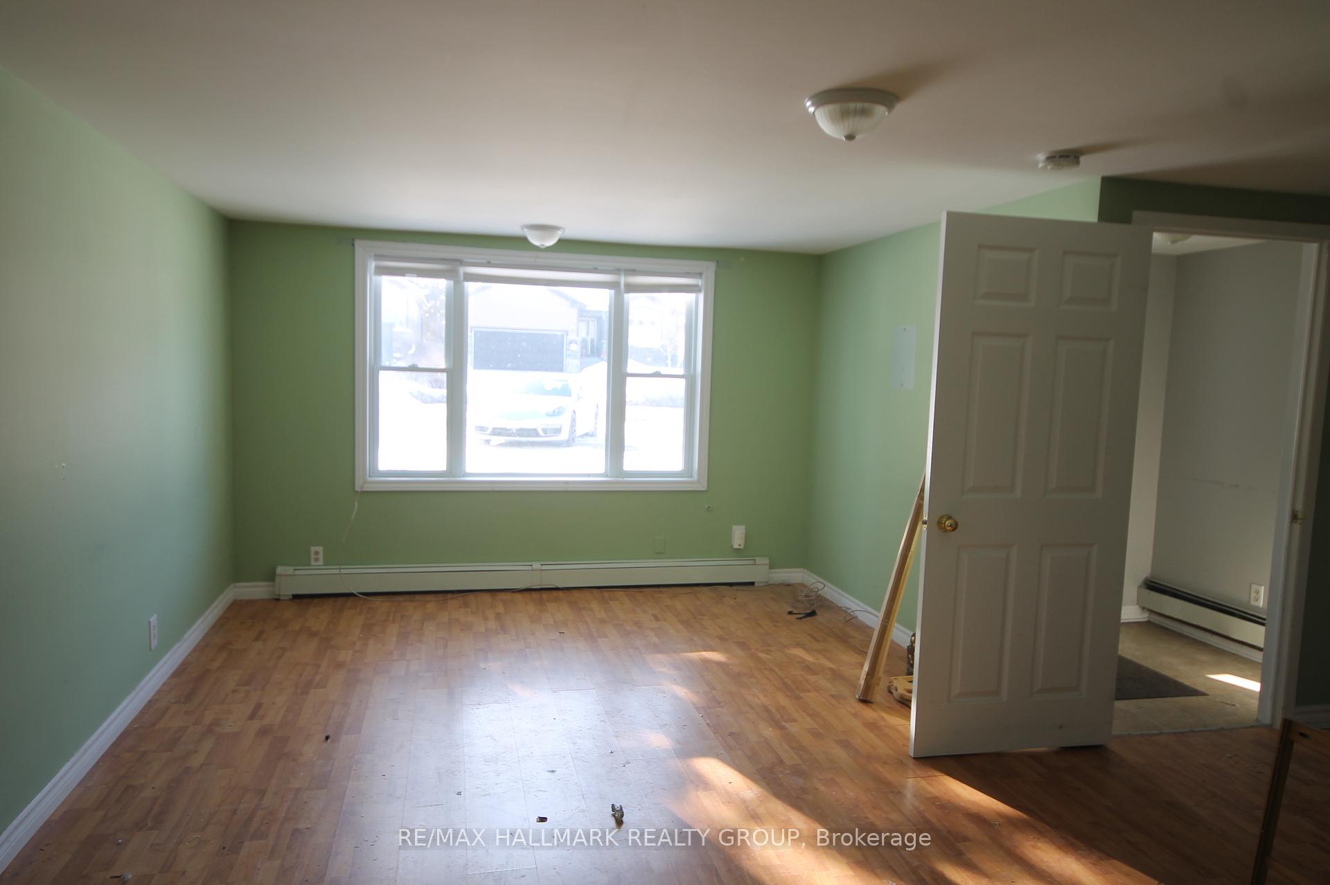 Photo 15 of 343 Pinehill Road, North Grenville, Kemptville — HOMEH