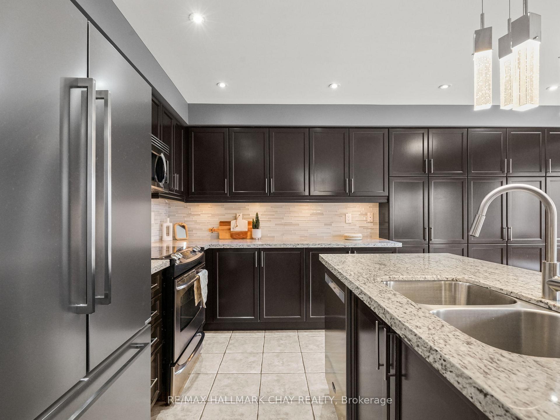 Photo 18 of 9 Kidd Crescent, New Tecumseth, Alliston — HOMEH